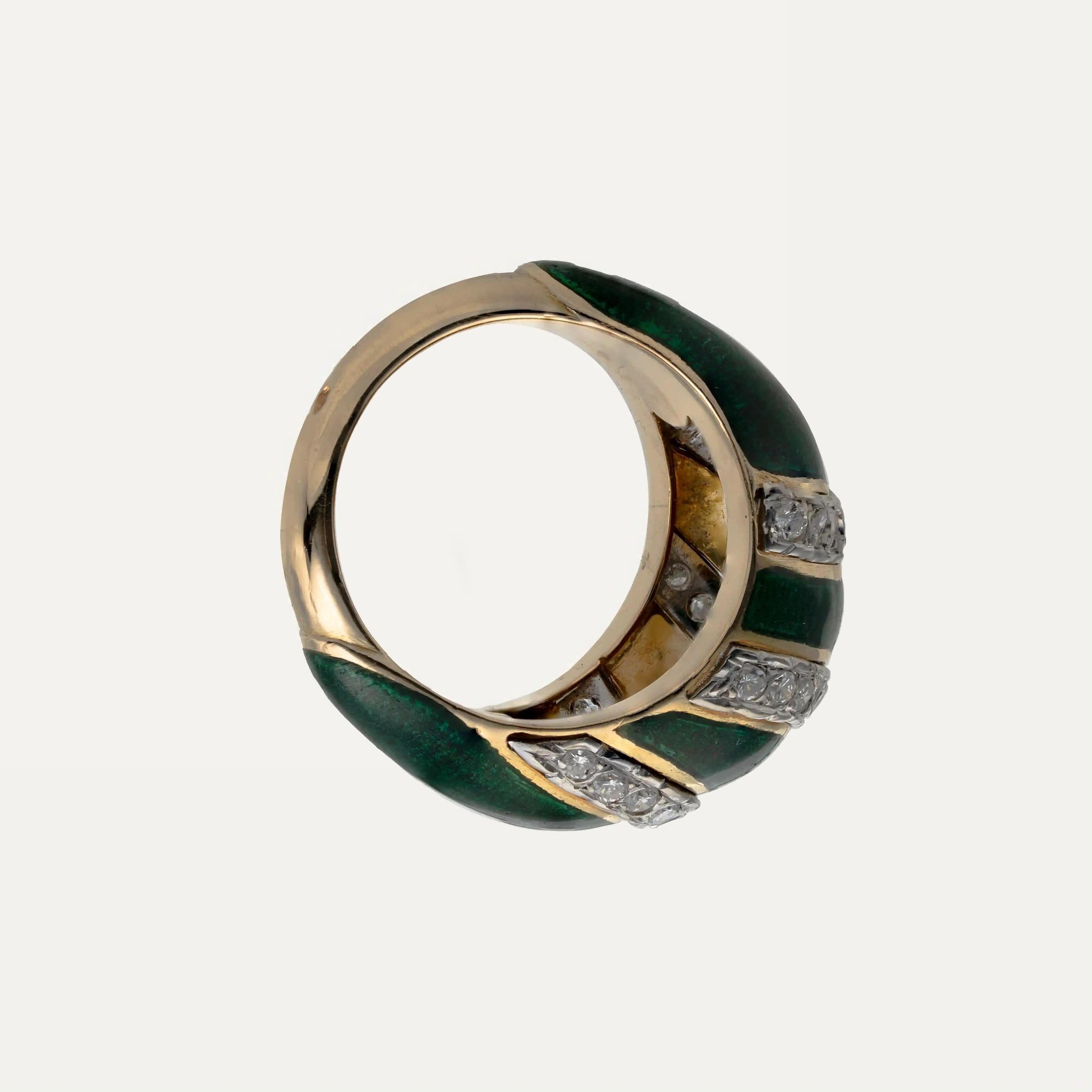 Anello in oro con smalto e diamanti in vendita 2