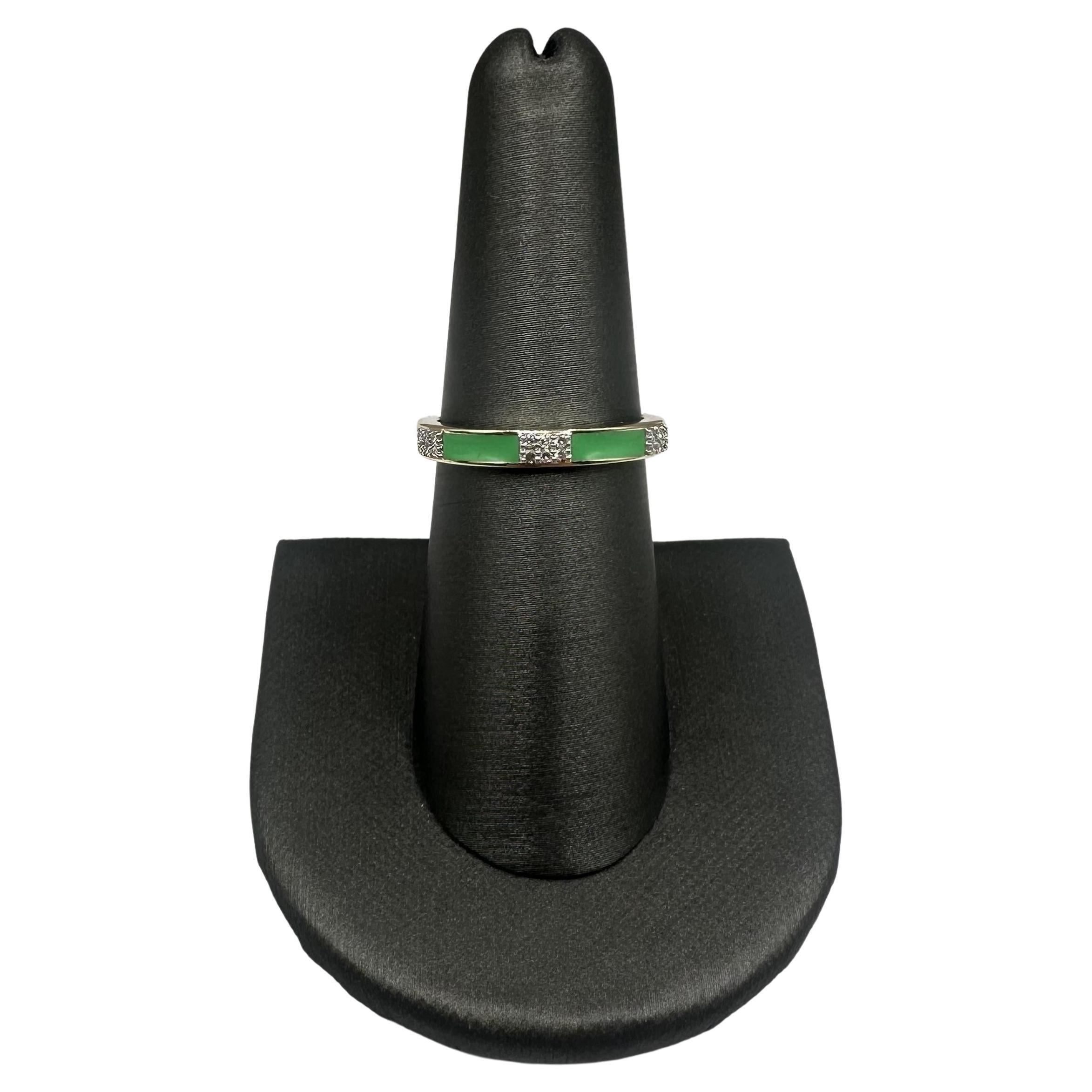 Enamel and Diamond Ring in 14kt Yellow Gold – 0.10ctw Diamonds & Green Enamel For Sale