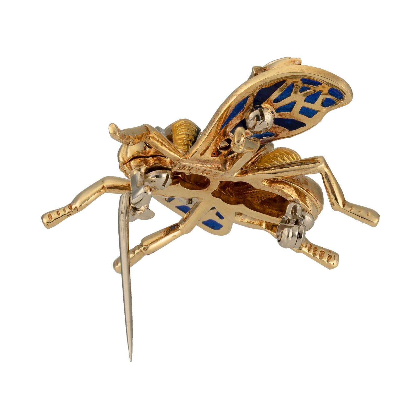 Retro Gold Bee Brooch with Diamonds and Enamel In Good Condition For Sale In Lisboa, PT