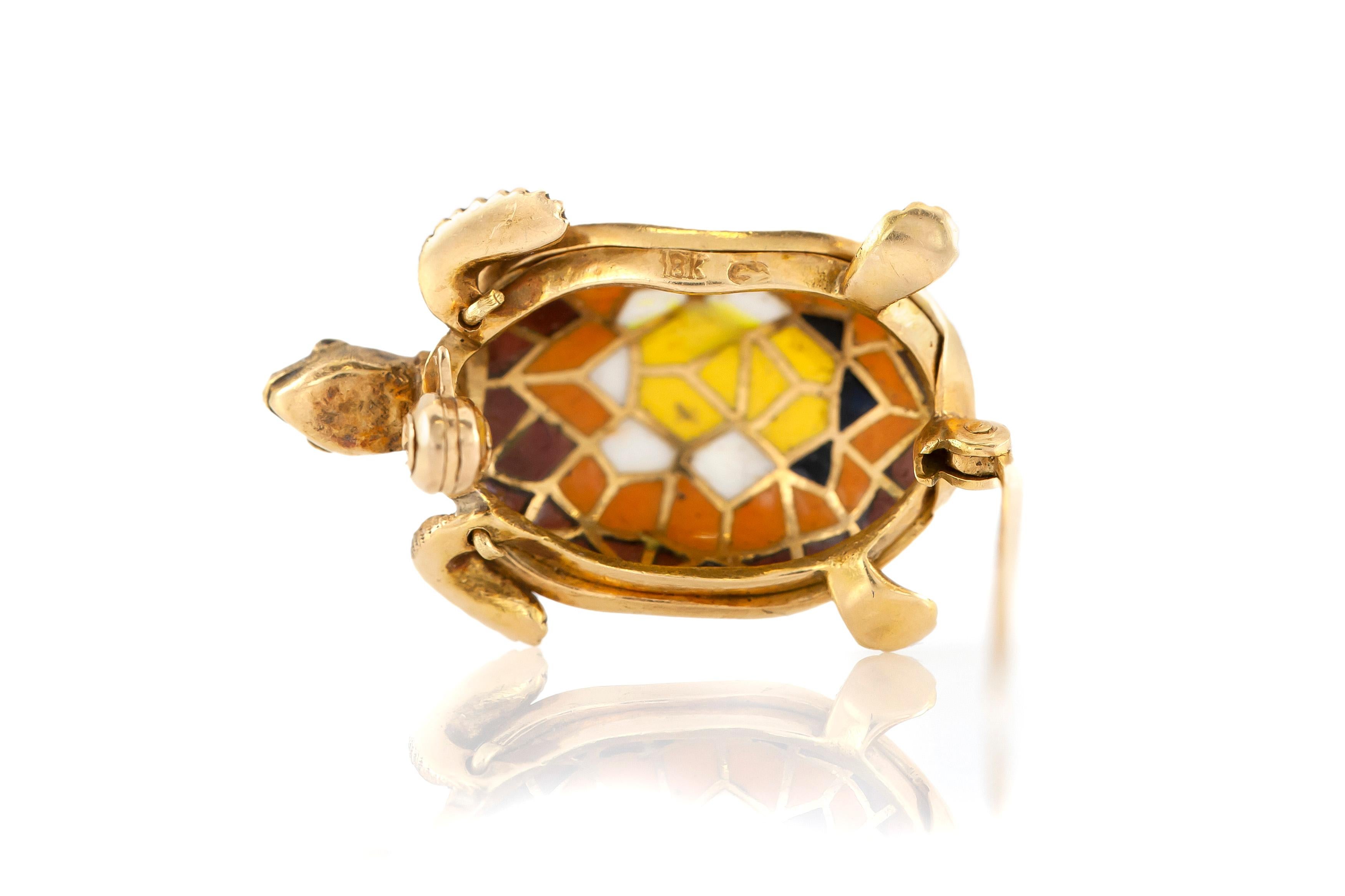 Emaille und Gold Schildkröte Pin im Zustand „Gut“ in New York, NY