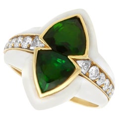 Anello con smalto e tormalina verde e diamanti in oro giallo