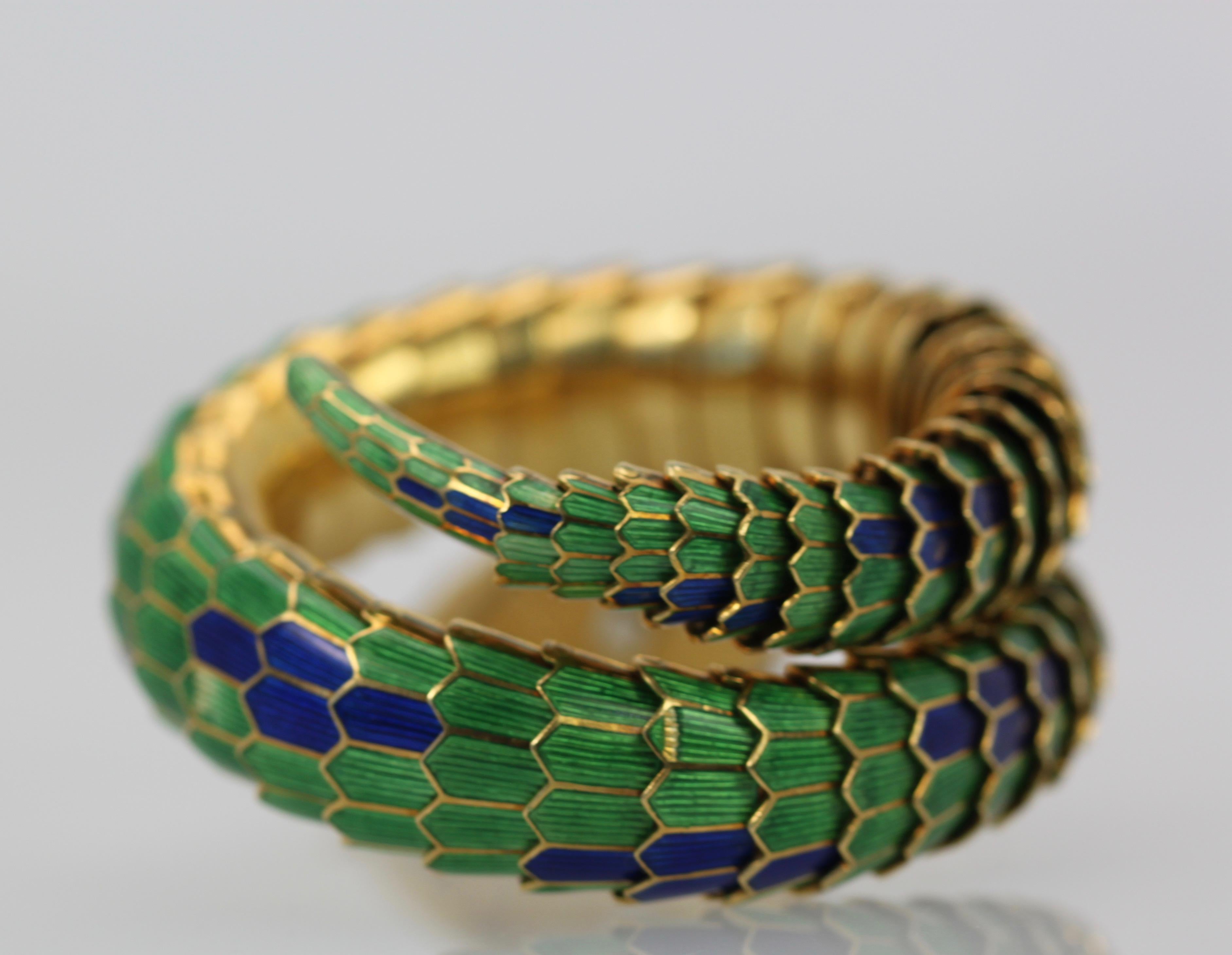 Artisan Enamel Articulated Snake Serpent Bracelet Diamond Head 18 Karat For Sale