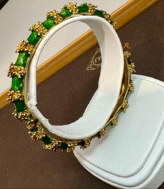 Paire de bracelets et bracelets en or jaune 18 carats, 75 g