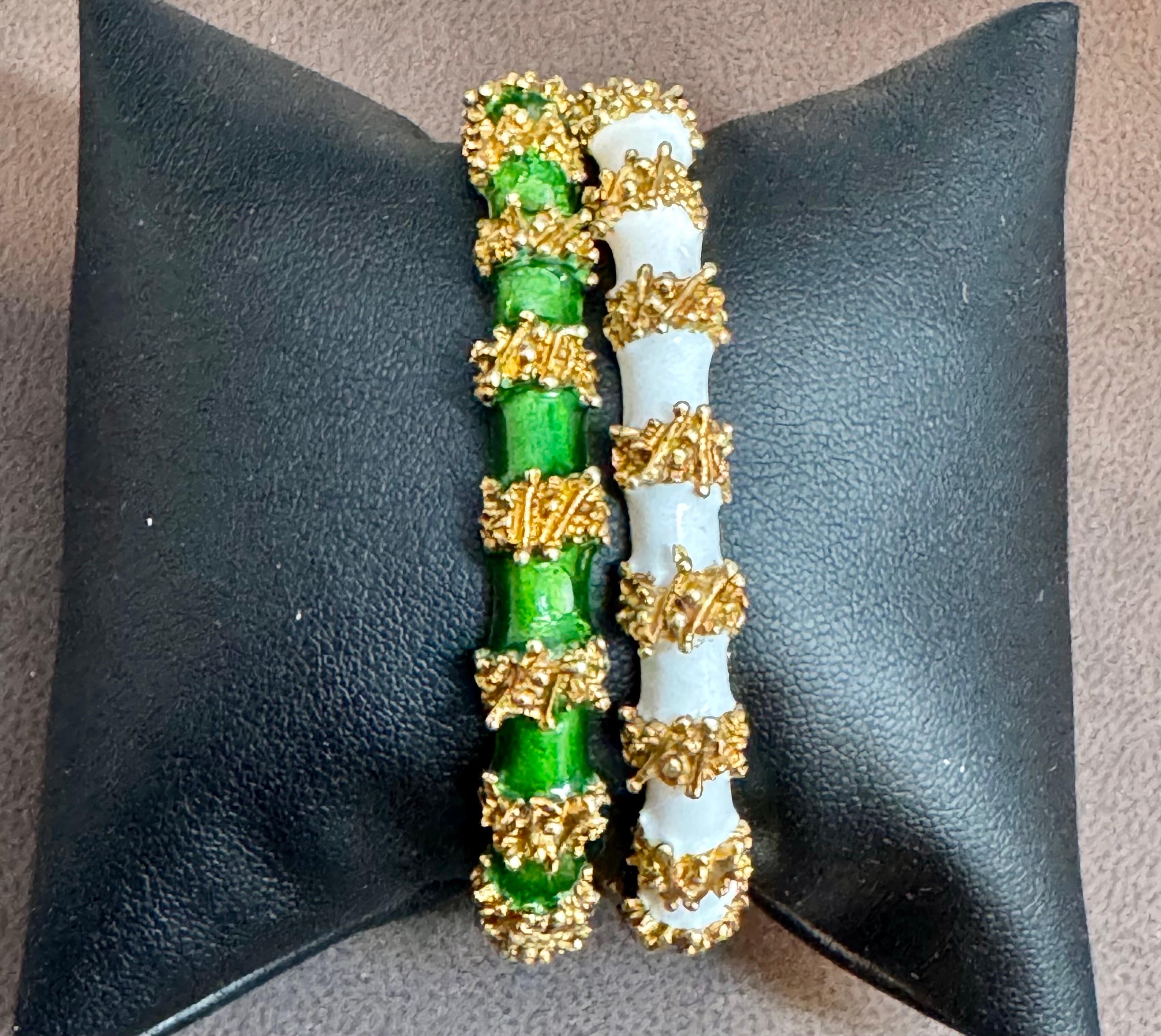 Paire de bracelets et bracelets en or jaune 18 carats, 75 g Excellent état - En vente à New York, NY