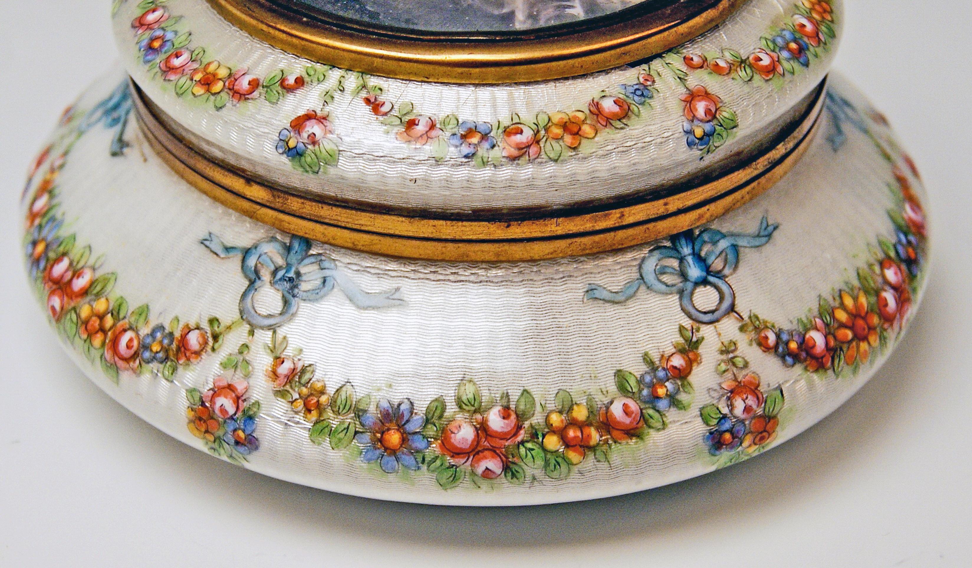 19th Century Enamel Box Gilt Inside Painted Flowers Garlands Lady's Portrait, France For Sale