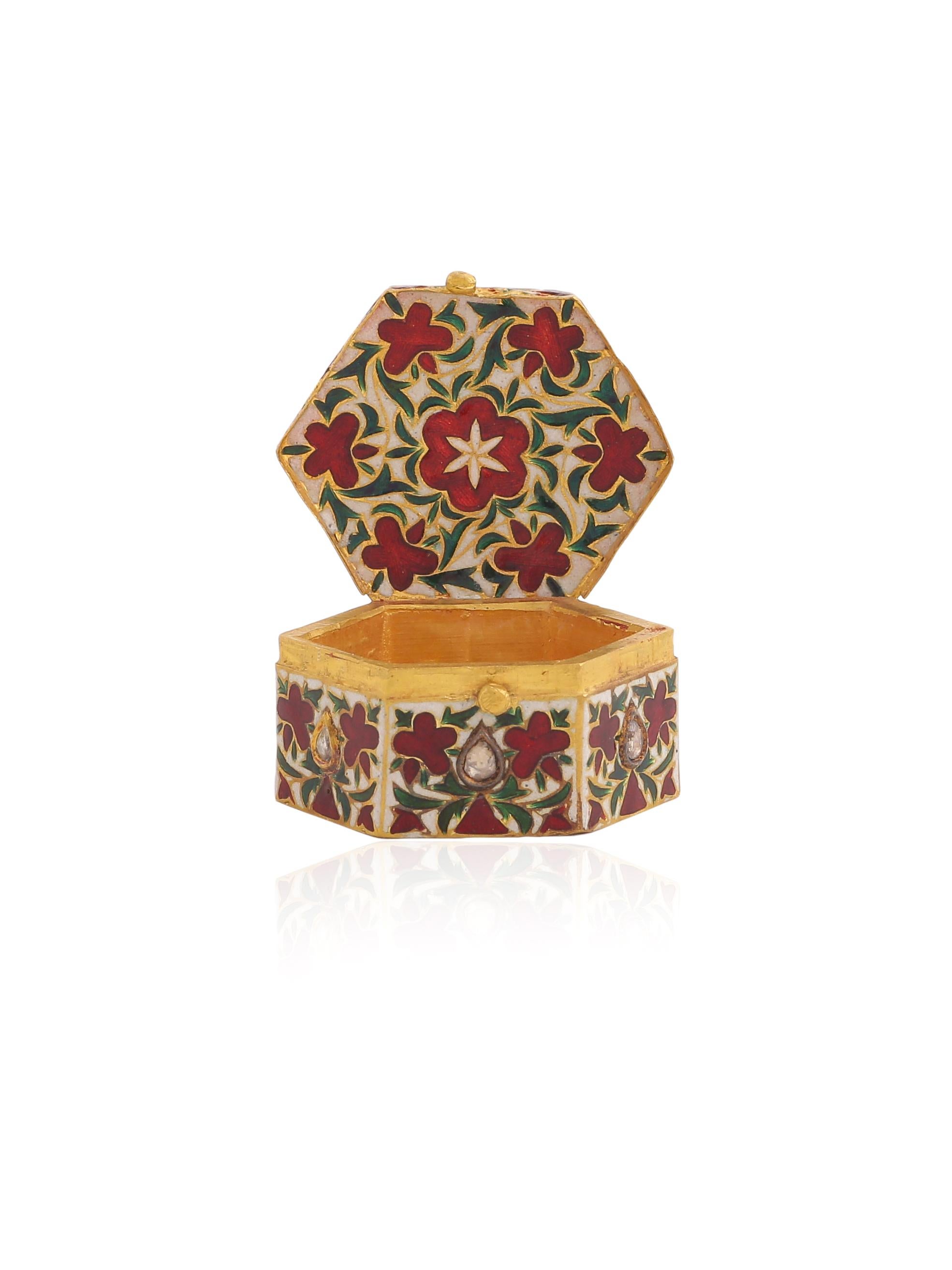 Caja de esmalte con diamantes y rubíes hecha a mano en oro de 18 quilates en Nuevo estado para la venta en Jaipur, IN