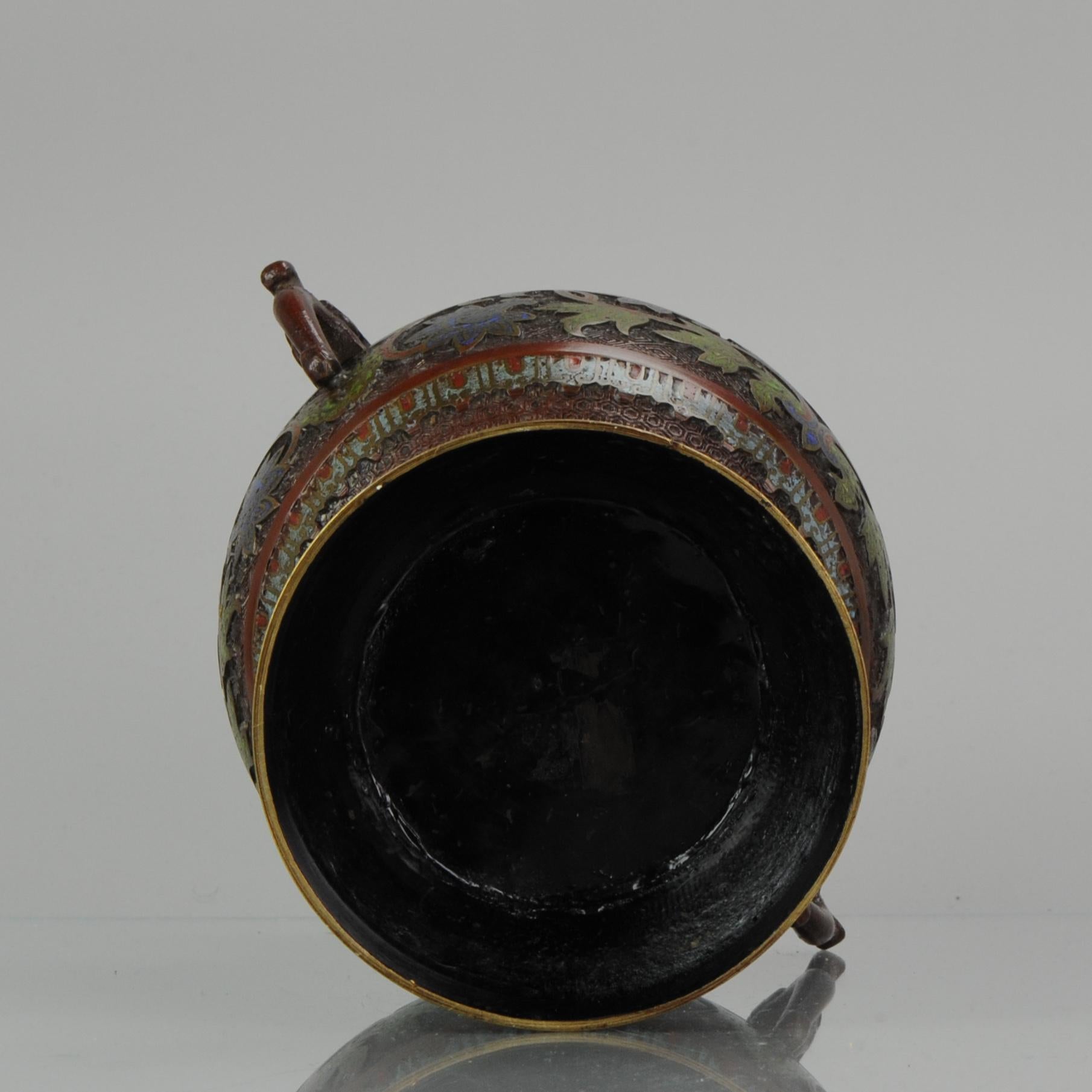 Enamel Bronze Vase Censer in the Shape of a Bell Bird, Japan, Edo or Meiji For Sale 5
