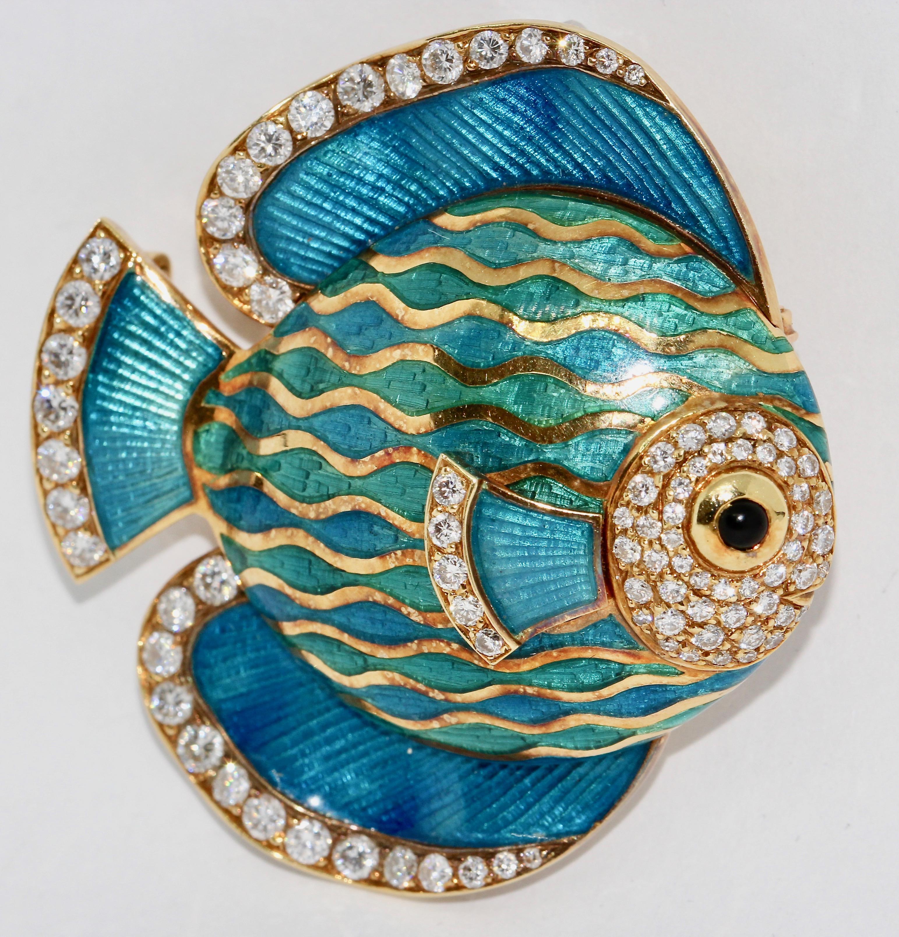 Round Cut Enamel Brooch, Pendant, as Exotic Ornamental Fish, 18 Karat Gold and Diamonds For Sale