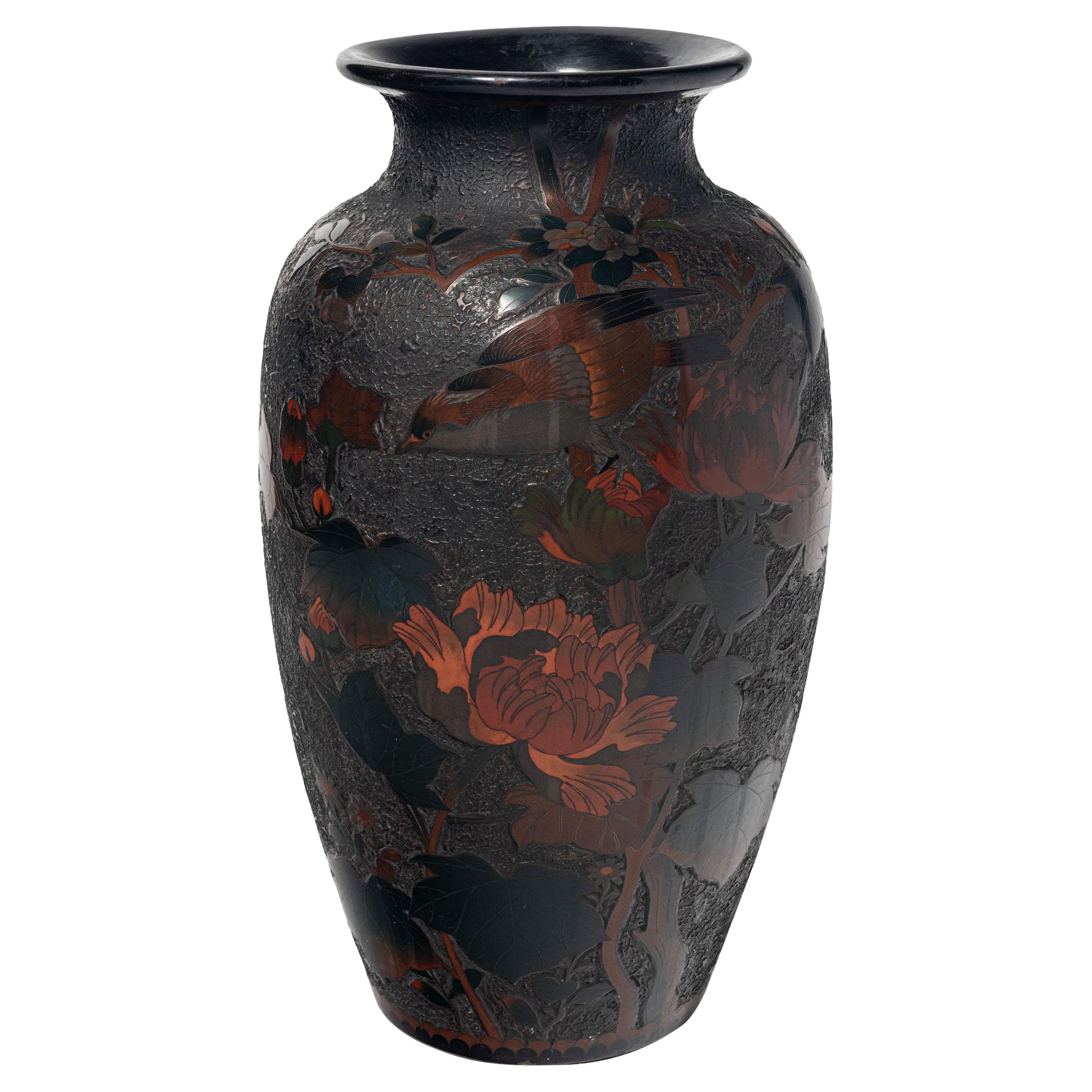 Enamel ceramic vase. Japan, early 20th century.