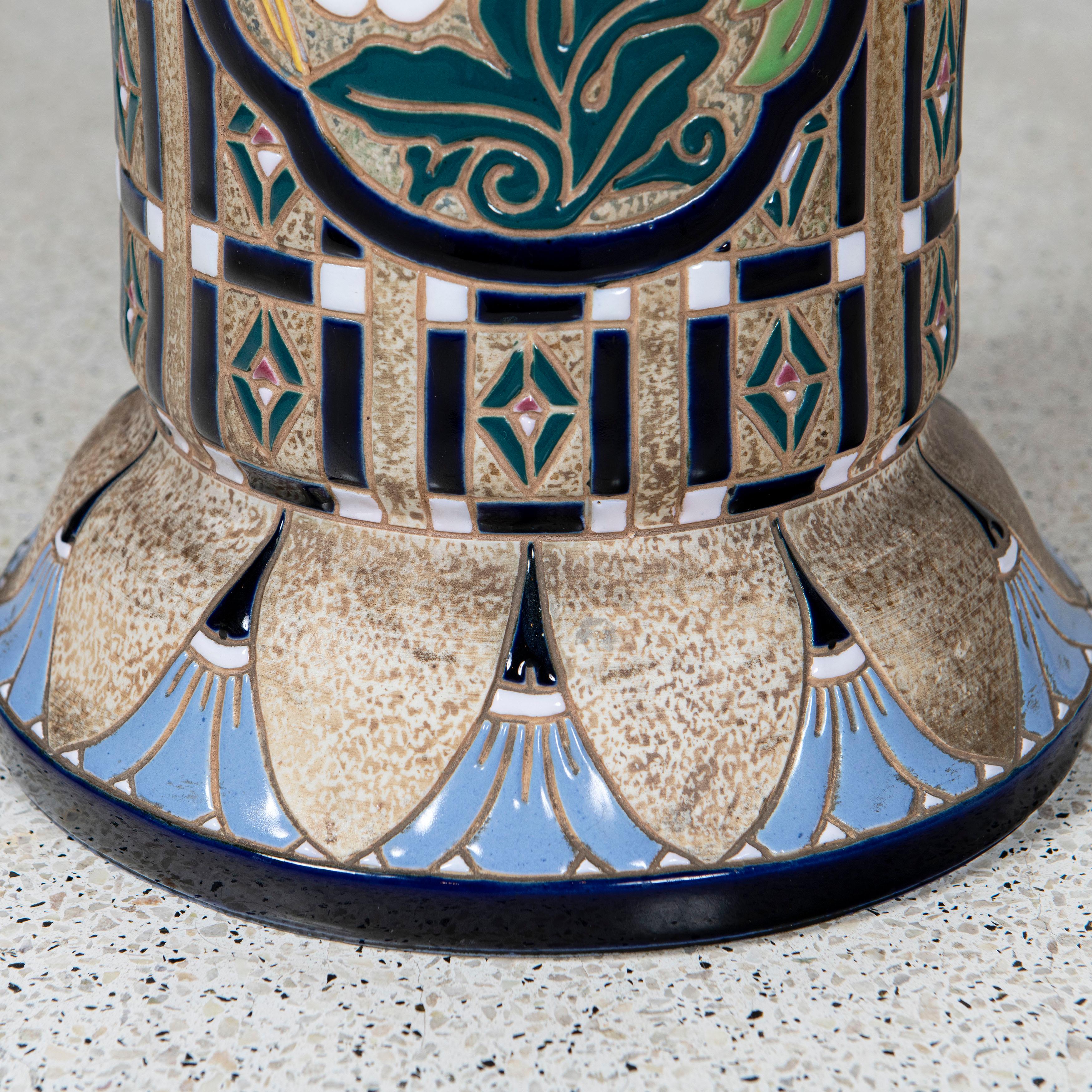 Keramikvase aus Emaille, signiert Amphora, Österreich, um 1920 im Zustand „Gut“ im Angebot in Buenos Aires, Buenos Aires