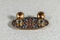 Enamel cloissoné and gilt bronze inkwell. France, late 19th century.