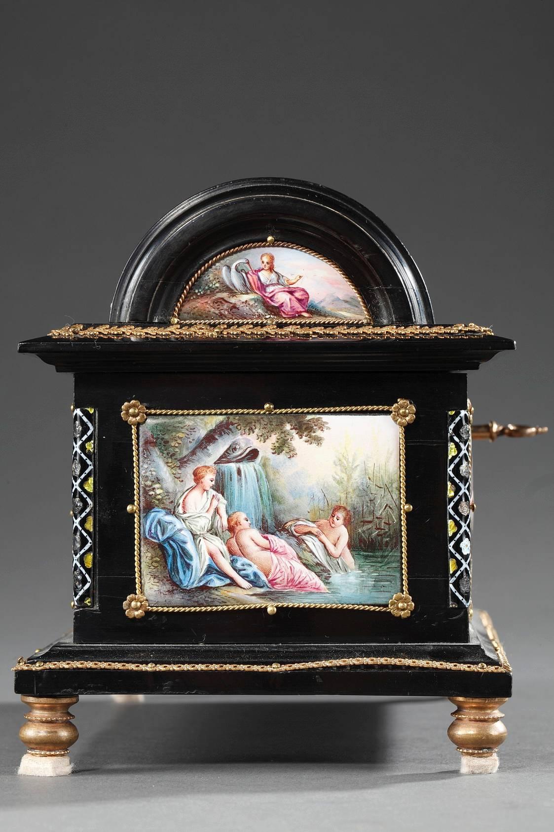 Emaille-Koffer mit mythologischen Szenen, signiert Klein in Paris, 19. Jahrhundert (Mittleres 19. Jahrhundert) im Angebot