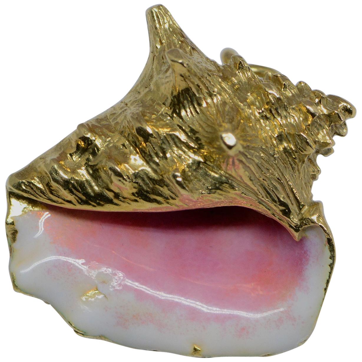 Enamel Conch Shell Pendant-Charm 14 Karat Gold For Sale