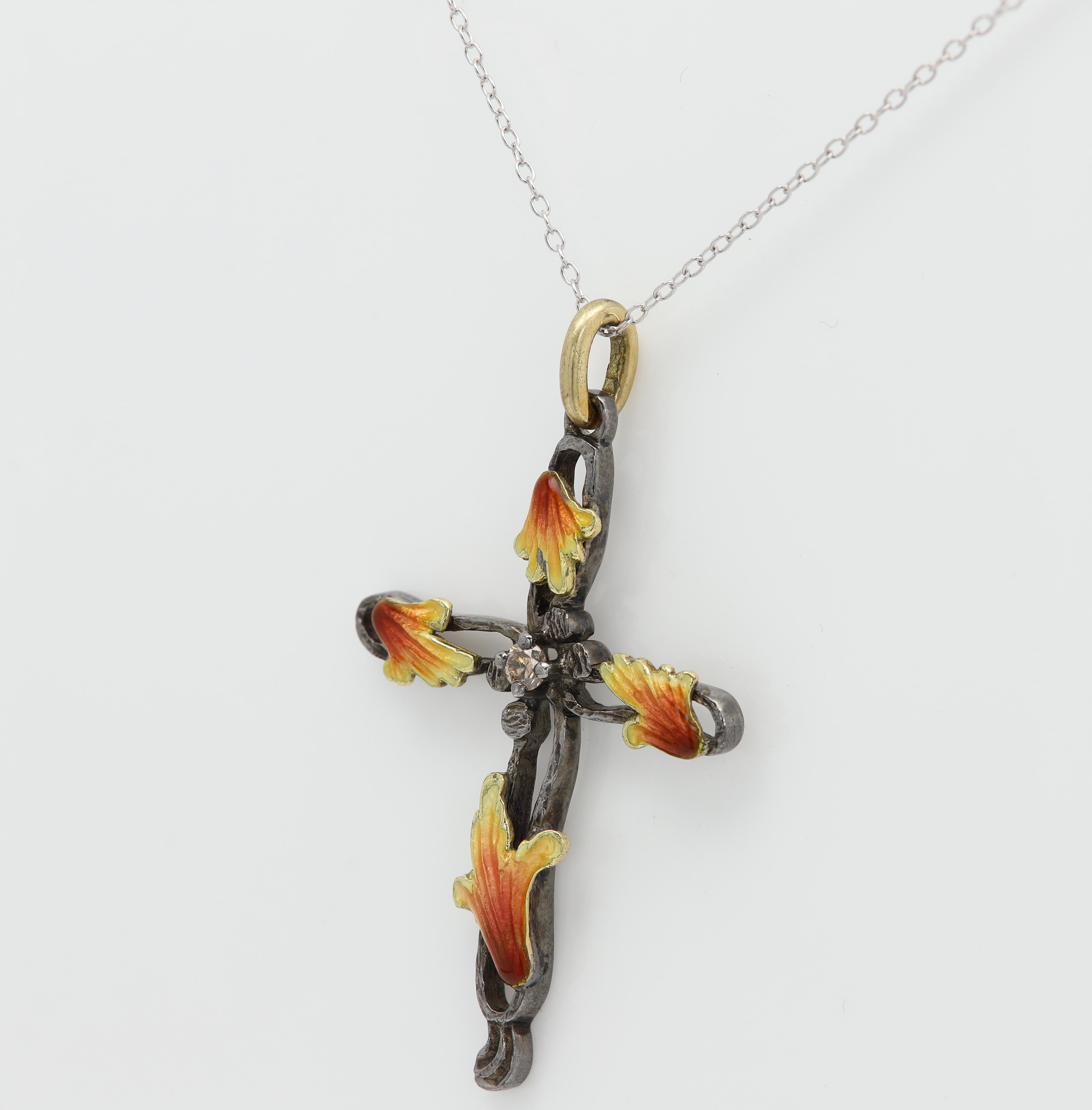 Vintage Enamel Cross 18 Karat Yellow Gold Sterling Silver & Sapphire Gemstone For Sale 1