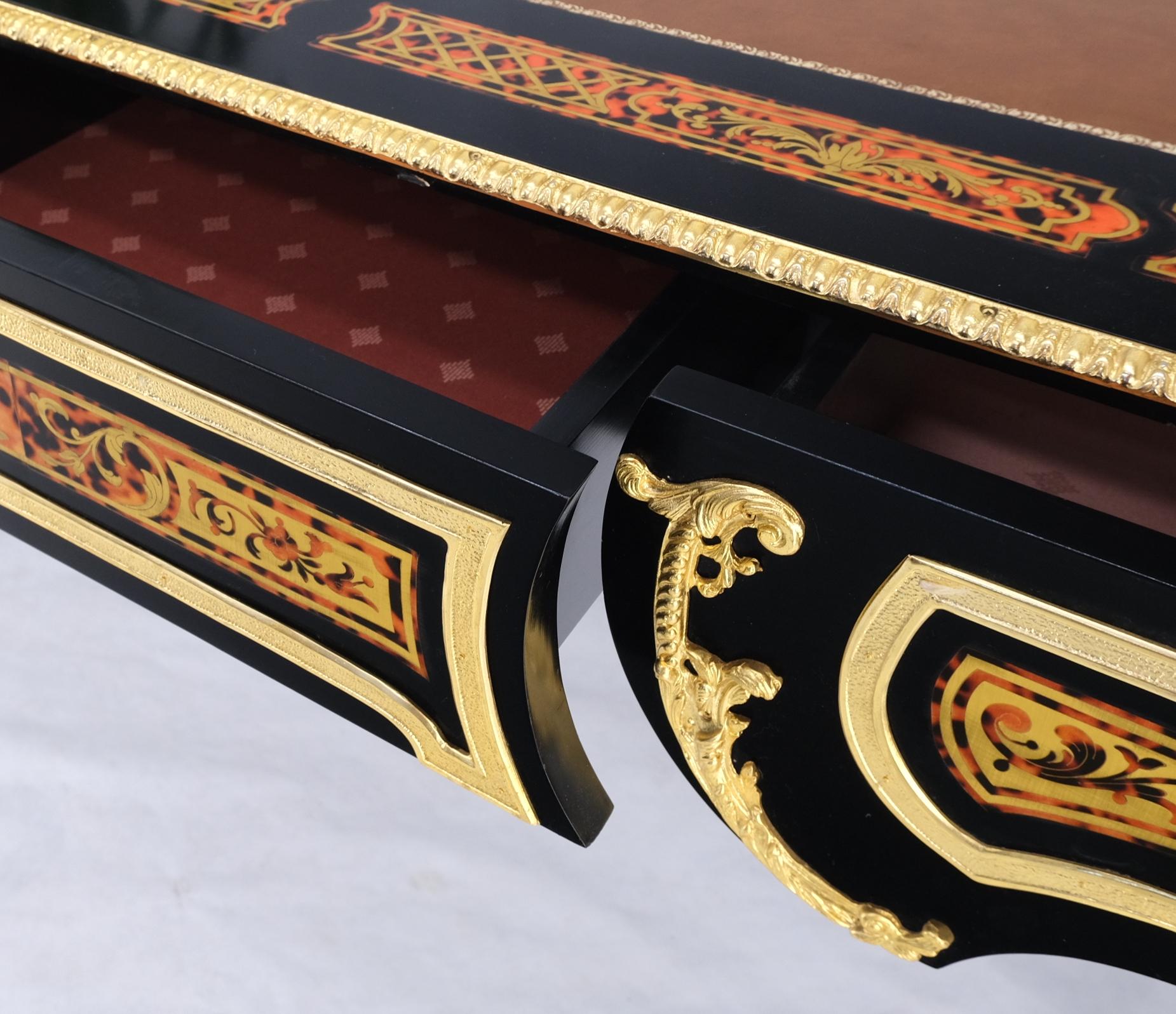 Emaille verzierte französische Louis-Revival-Schreibtisch-Konsole mit Goldbronze-Montierung  (Intarsie) im Angebot