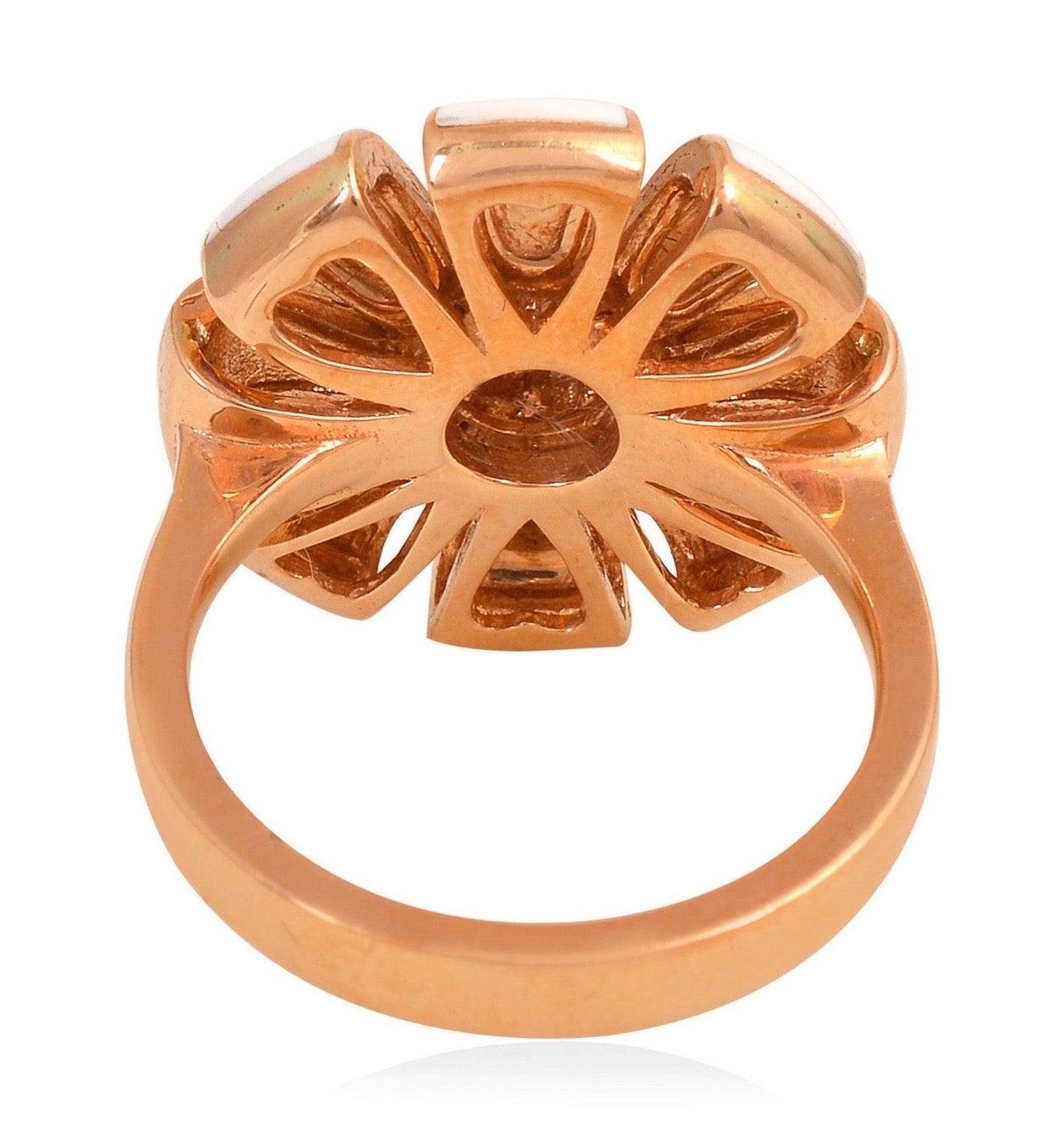For Sale:  Enamel Diamond 18 Karat Gold Bow Ring 4