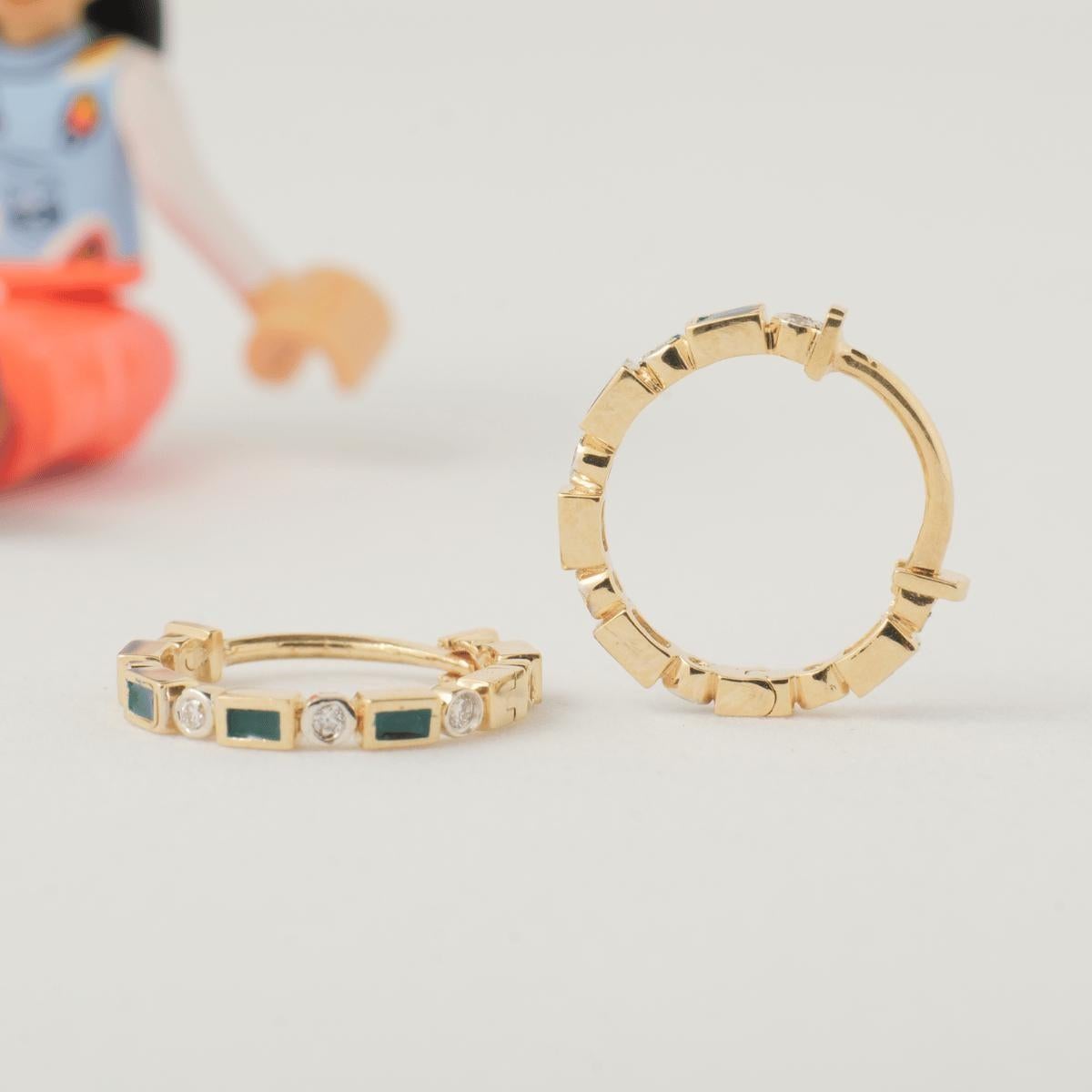 Round Cut Enamel Diamond Hoops in 14k Solid Gold (Certified) For Sale