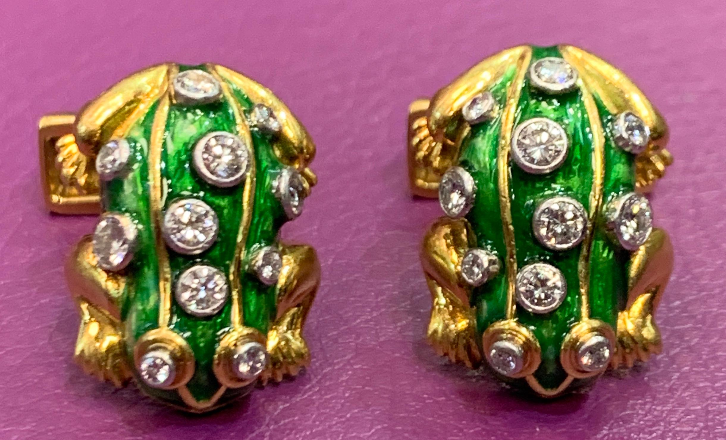 Round Cut Enamel and Diamond Toad Cufflinks For Sale