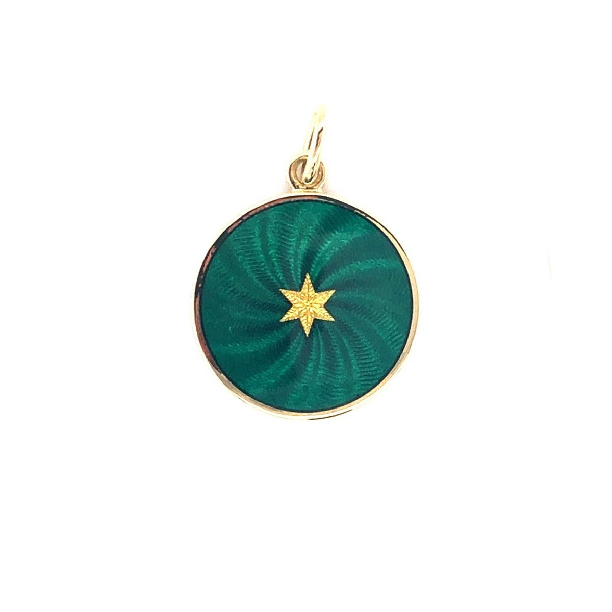 Women's Round Disk Pendant Necklace 18k Yellow Gold Emerald Green Enamel Guiolloche For Sale