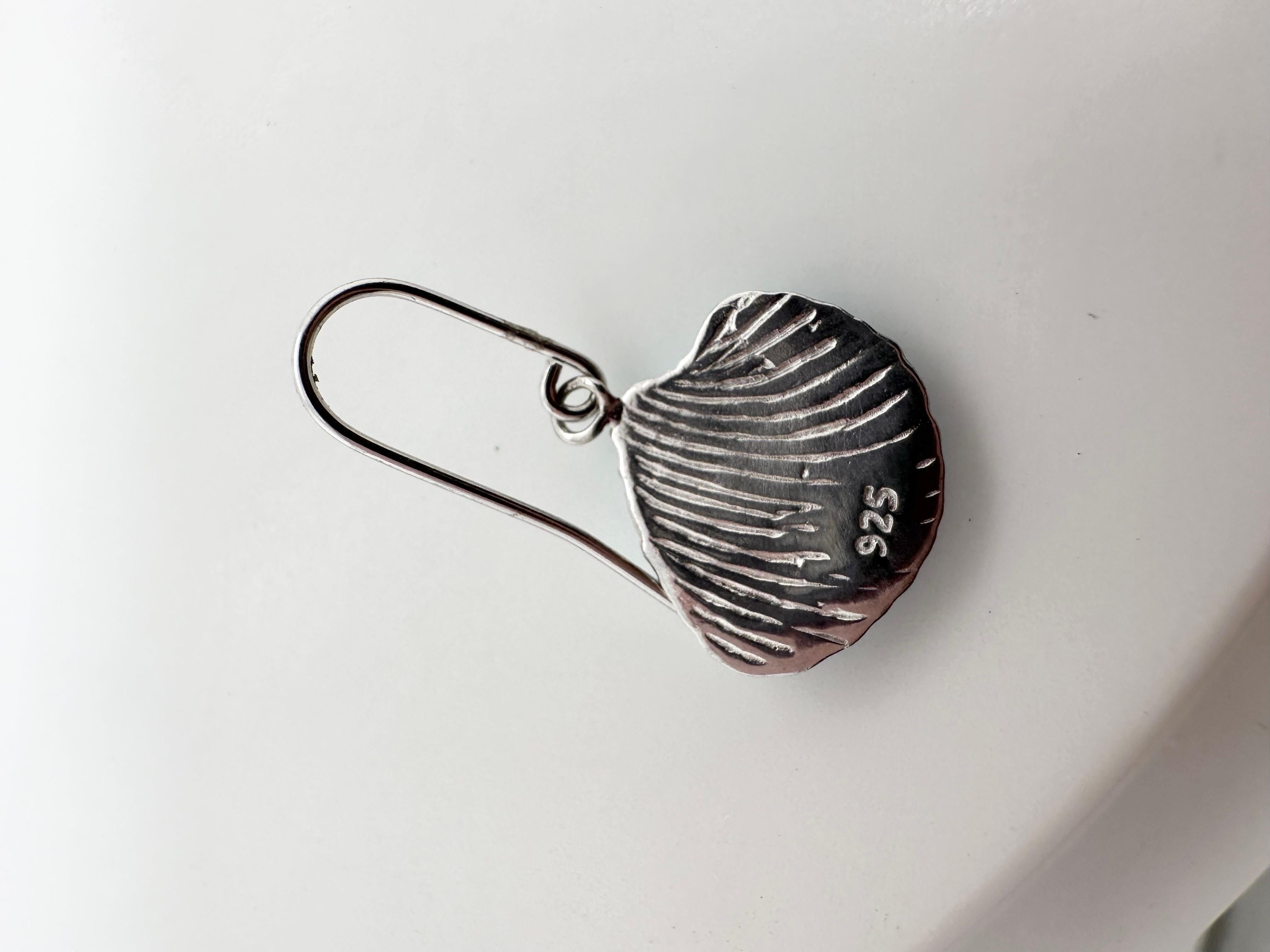 Enamel earrings seashells silver 925 Nicole Barr earrings stunning Valentines  For Sale 1