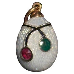 Pendentif Oeuf en émail Or 18k Argent Rubis Emeraude Art Russe style Faberge