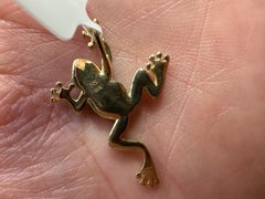 Enamel frog 18KT Exquisite workmanship pendant