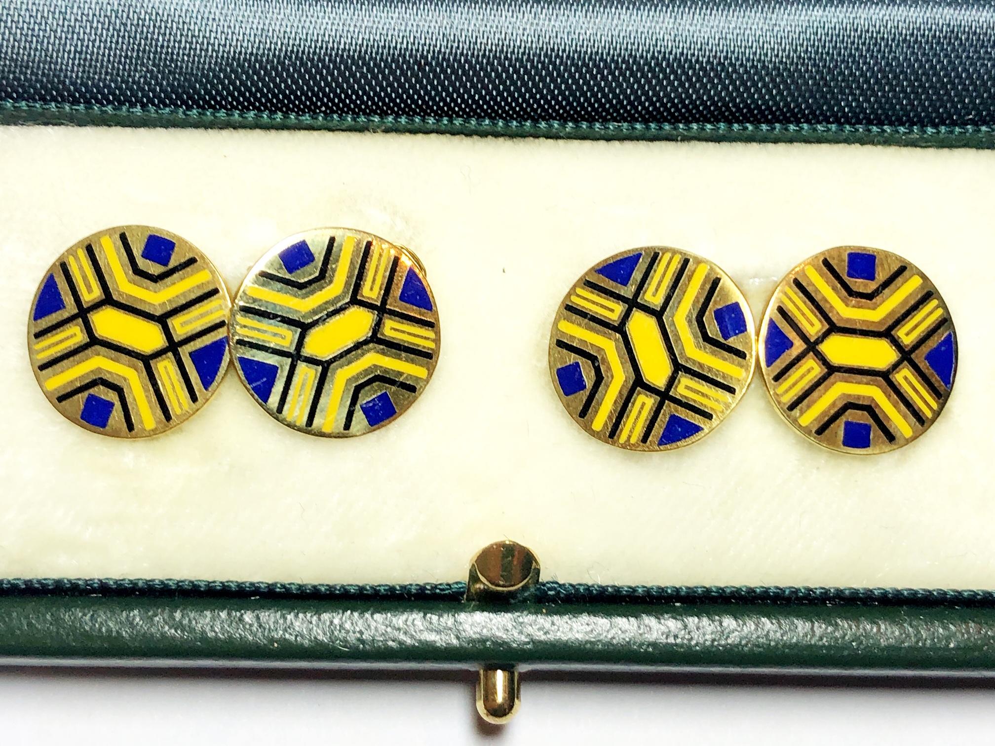 Enamel Gold Cufflinks, circa 1950 In Good Condition For Sale In London, GB