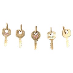 Enamel Key Pendant 14 Karat Yellow Gold 1.4 Grams Made in Italy