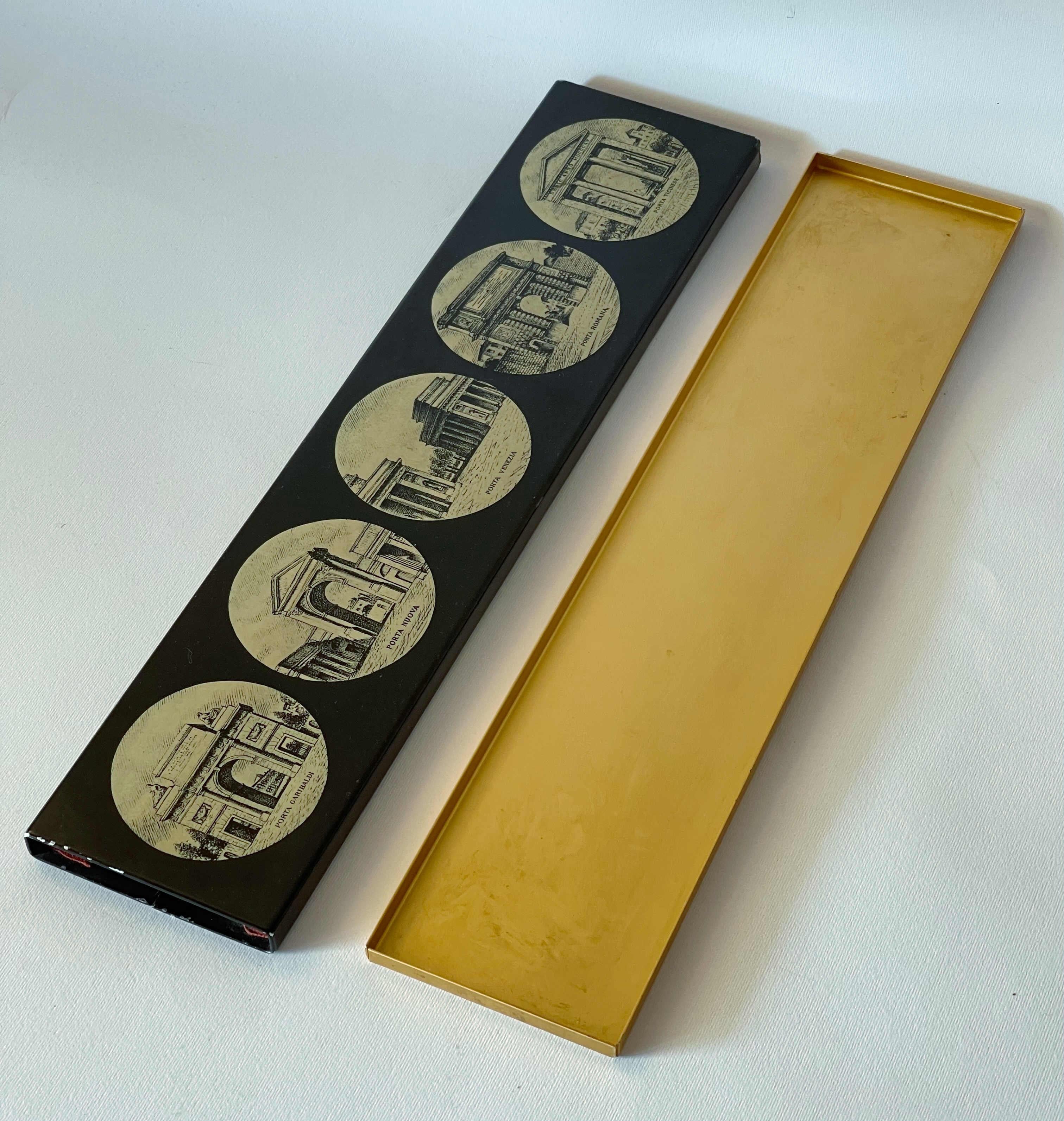 Caja de cerillas de metal esmaltado Fornasetti siglo XX en venta