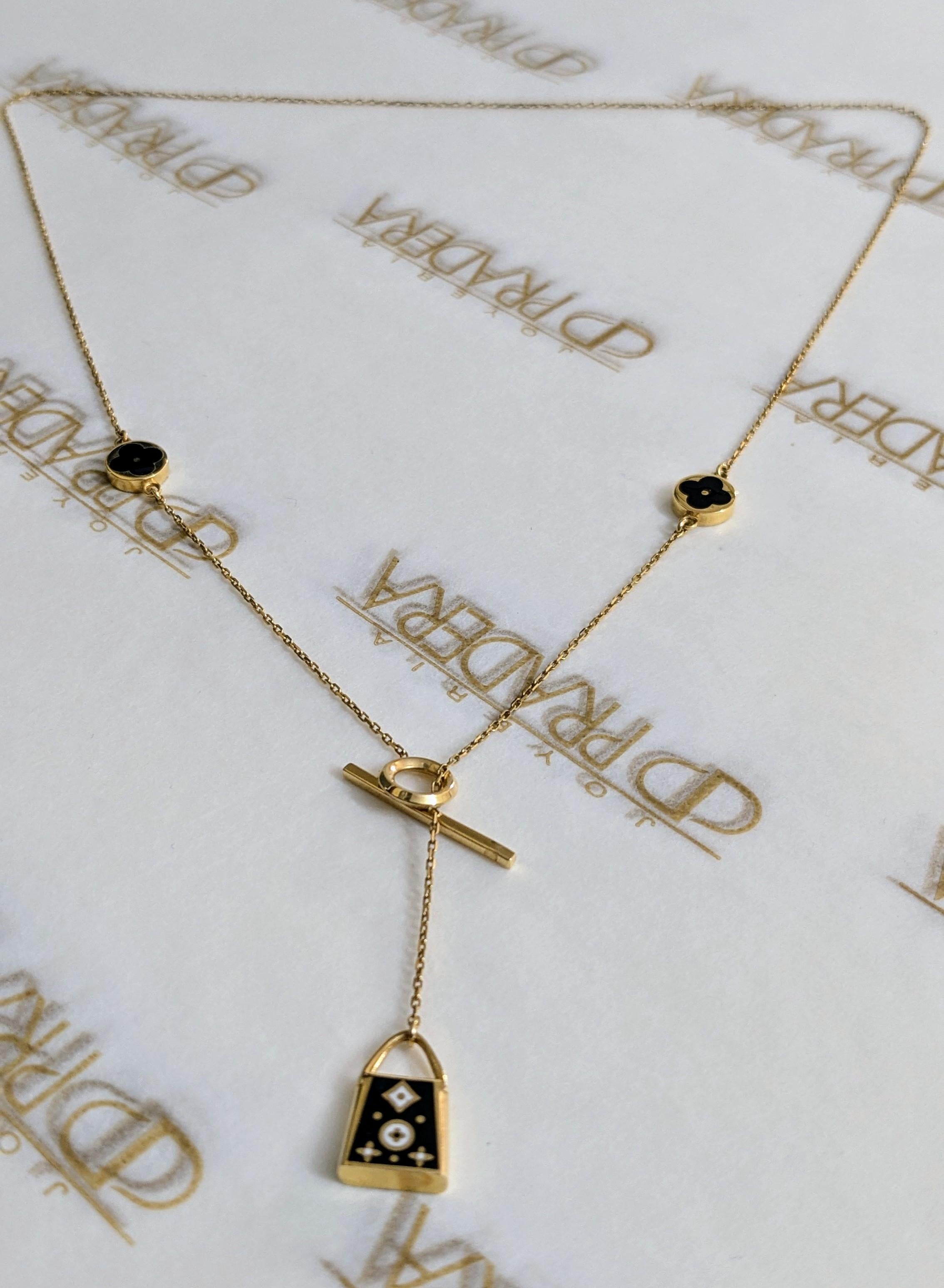 Monogramme Fleurs en émail Collier boucle OT en or 18 carats Neuf - En vente à Bilbao, ES