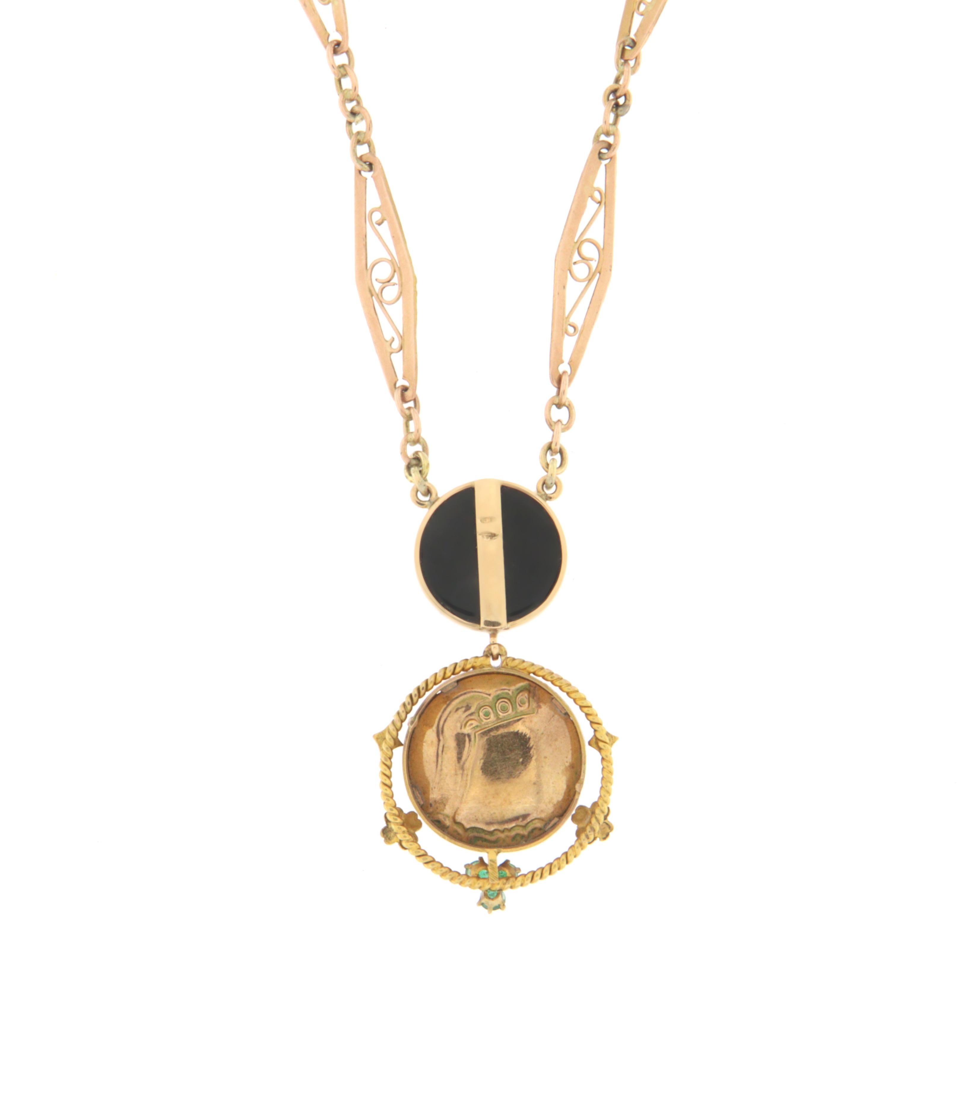 Round Cut Enamel Onyx 14 Karat Yellow Gold Link Necklace For Sale