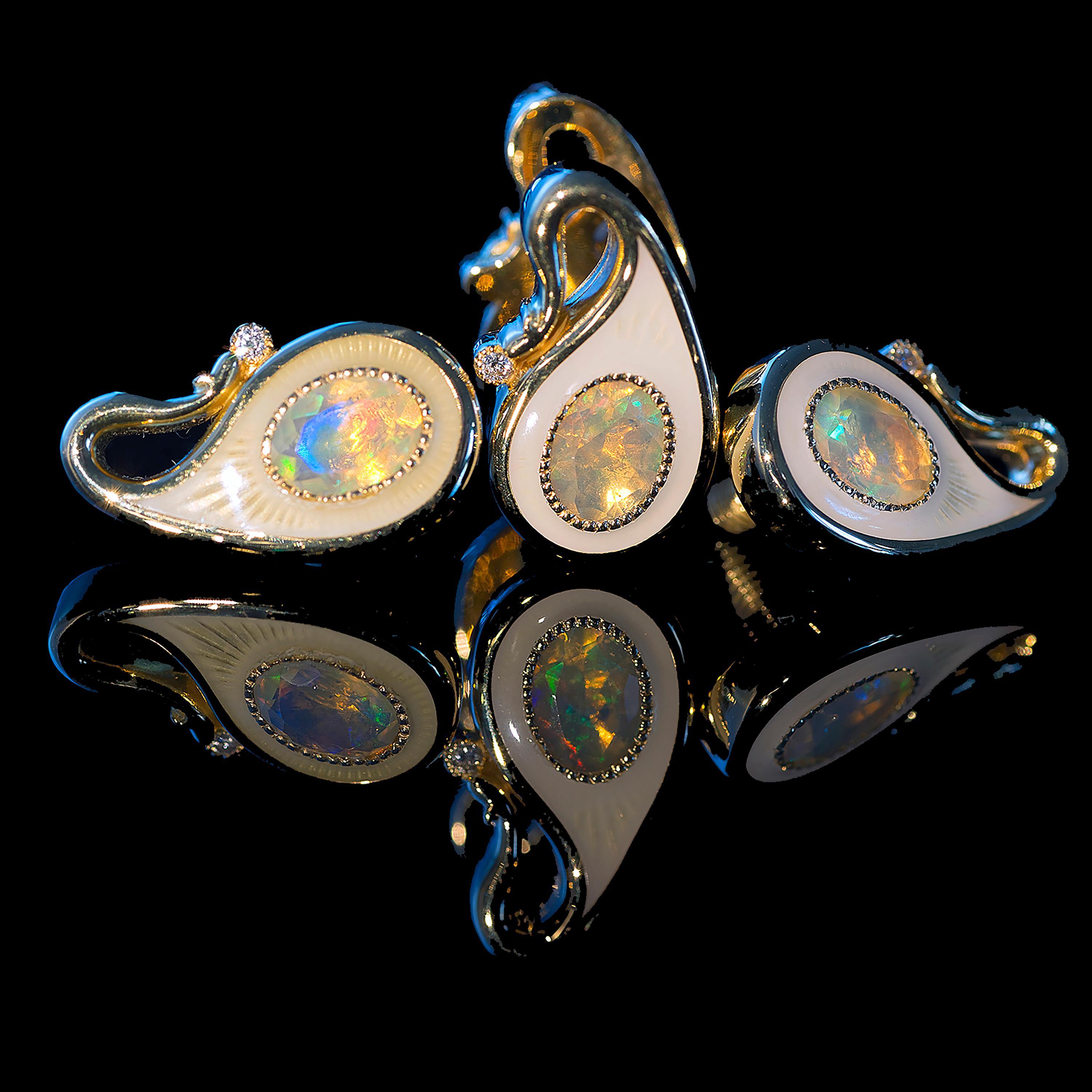 18k Yellow Gold Opals Diamonds Guilloche Enamel Double-Sided Paisley Cufflinks In New Condition For Sale In Vancouver, CA