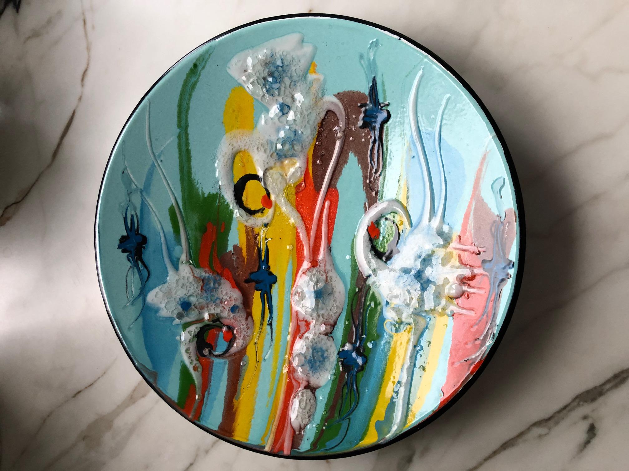Enamel Plate with an Abstract Pattern in Vivid Colors, Europe, 1960s In Good Condition For Sale In WARSZAWA, 14