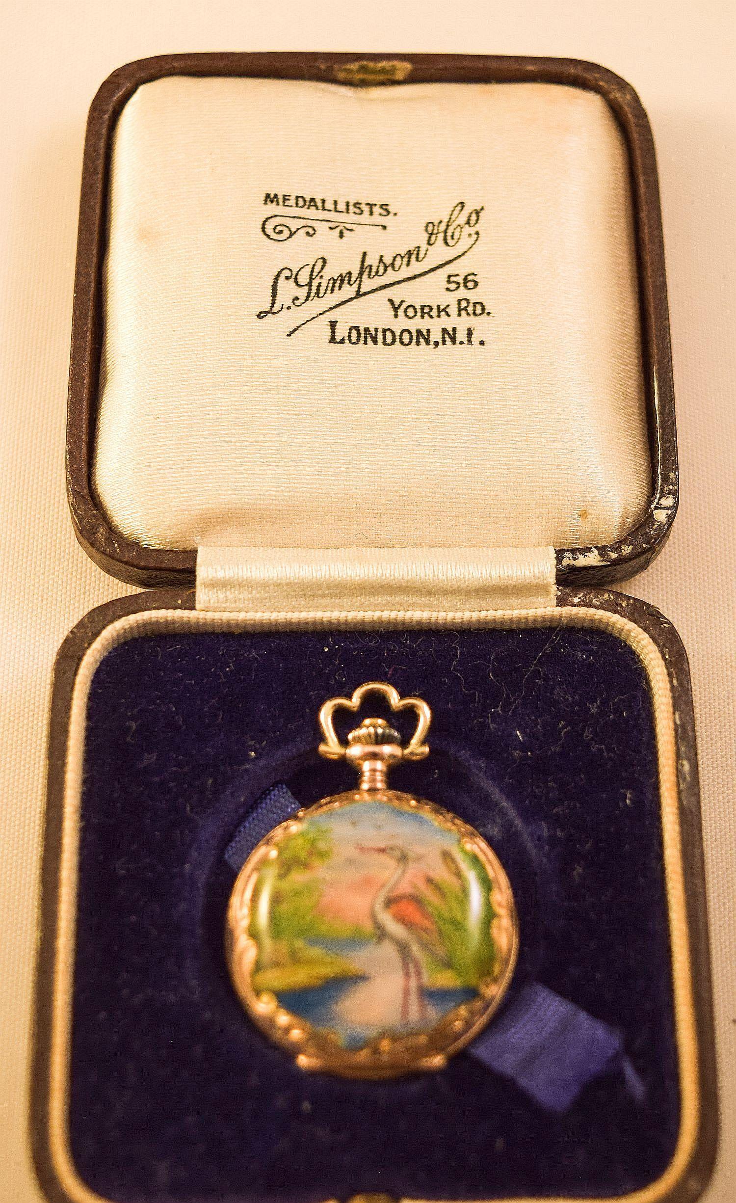 Enamel Pocket Watch Hunter case tropical landscapes and Heron amazing condition 16