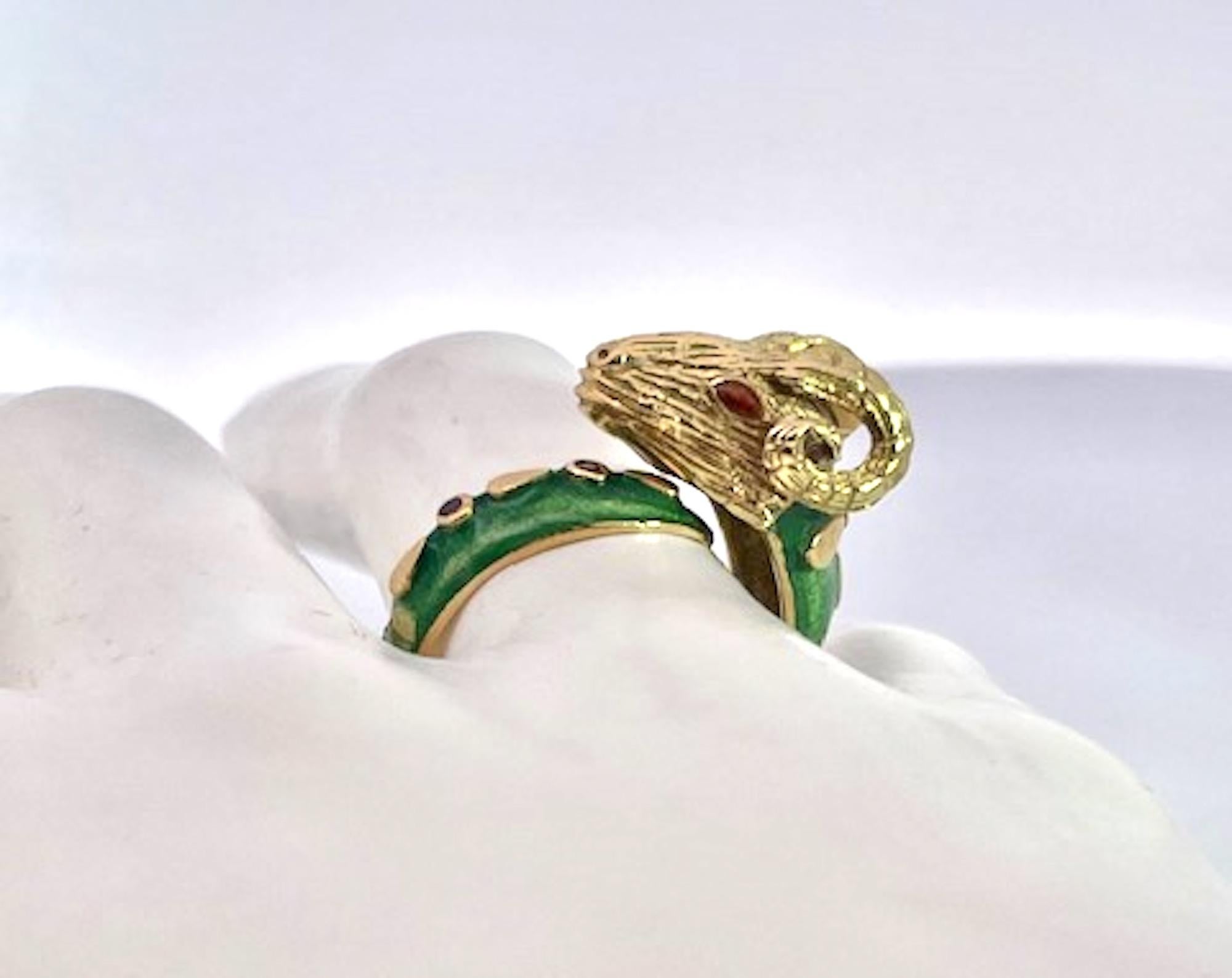 Emaille Widder Ring mit Rubinen 14 & 18K Gelbgold (Rundschliff) im Angebot