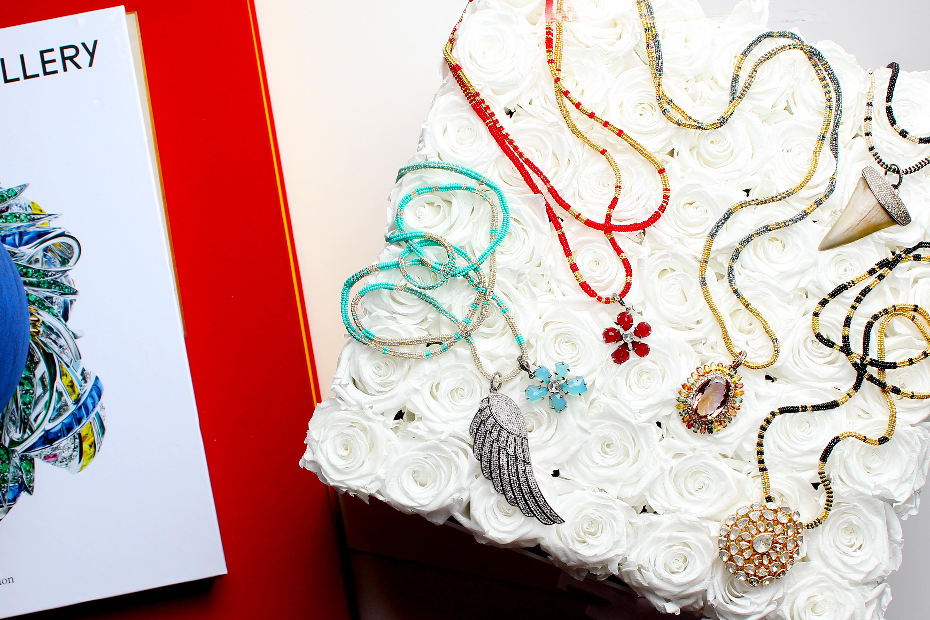 Collana di perline in smalto rosso turchese Figo Mano su oro rosso 
