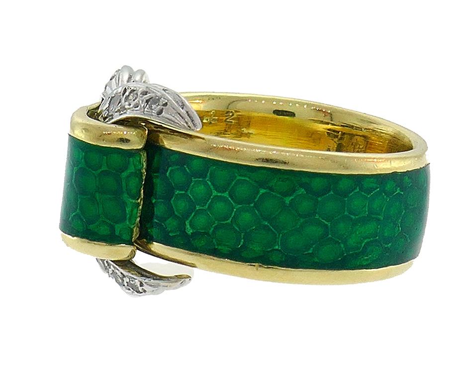 Enamel Snake Ring 18k Gold Diamond Retro Buckle Band Vintage Estate Jewelry In Good Condition For Sale In Beverly Hills, CA