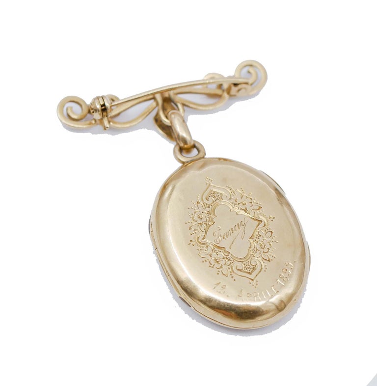 Enamel, 14 Karat Yellow Gold Retrò Brooch For Sale at 1stDibs