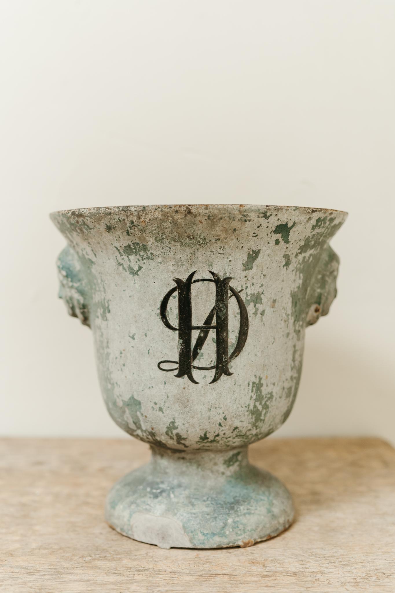enameled castiron vase de Rouen ... In Good Condition In Brecht, BE