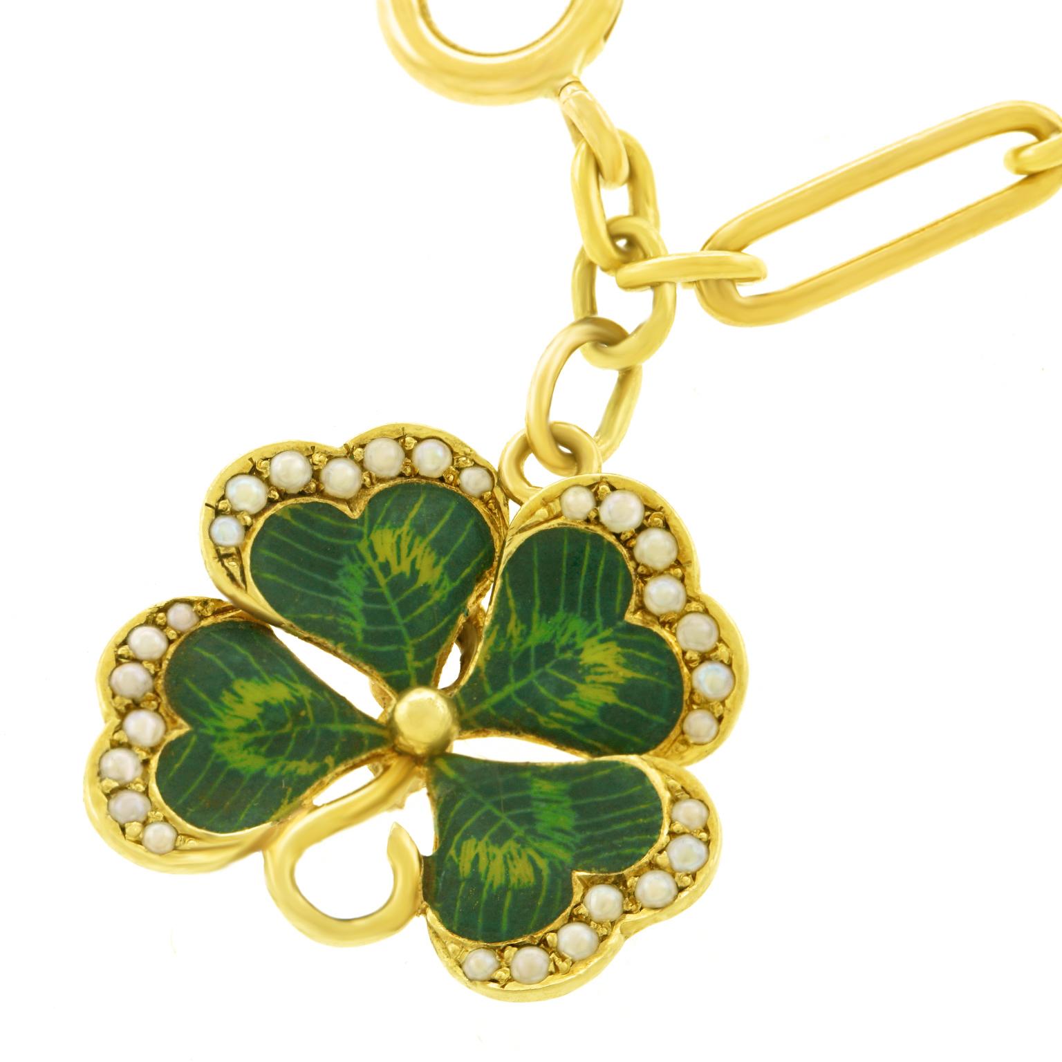 Enameled Clover Charm on a Gold Bracelet In Excellent Condition In Litchfield, CT