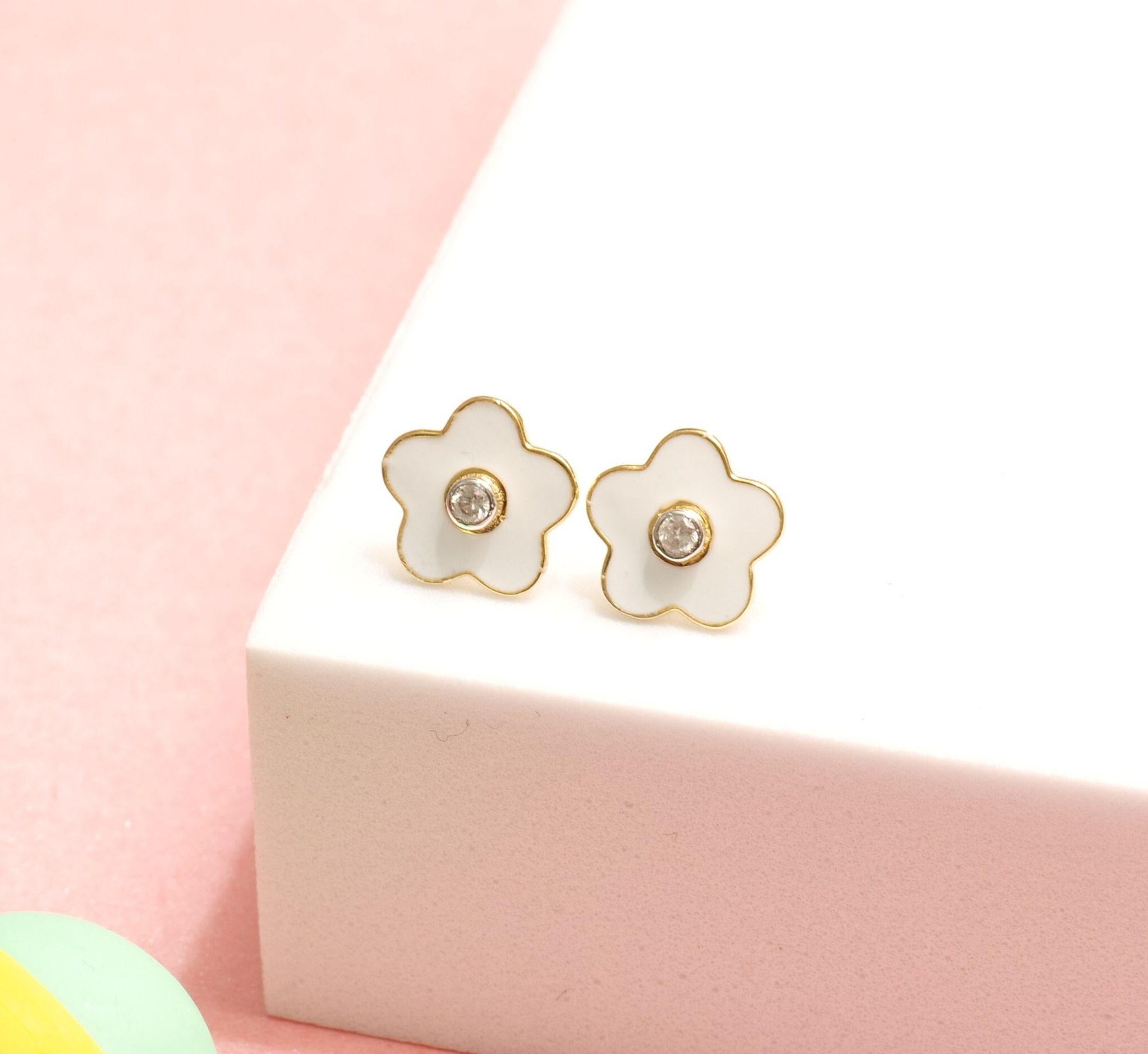 Round Cut Enameled Flower Diamond Stud Earrings in 14K Solid Gold (Certified) For Sale