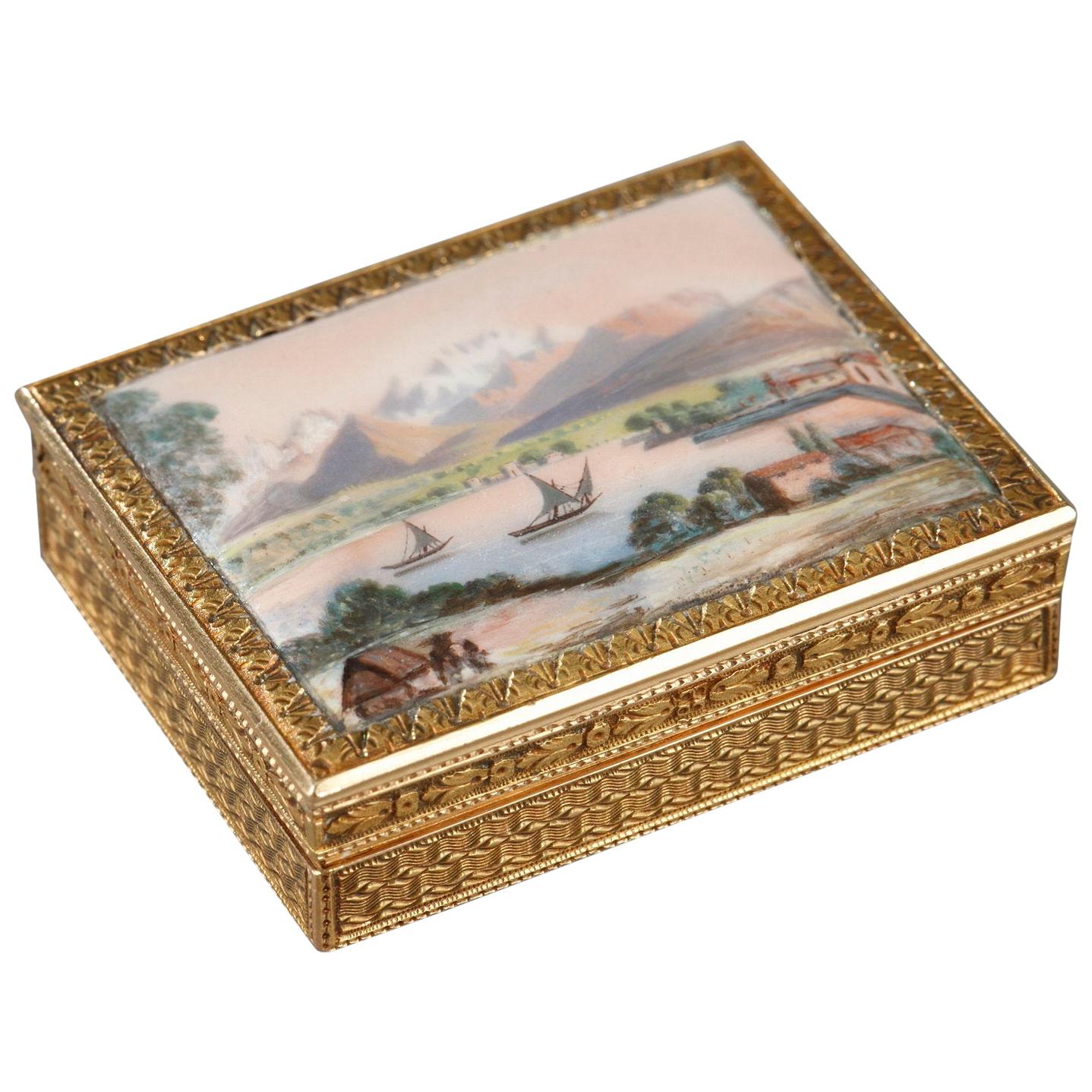 Vinaigrette en or émaillé, œuvre du début du XIXe siècle en vente