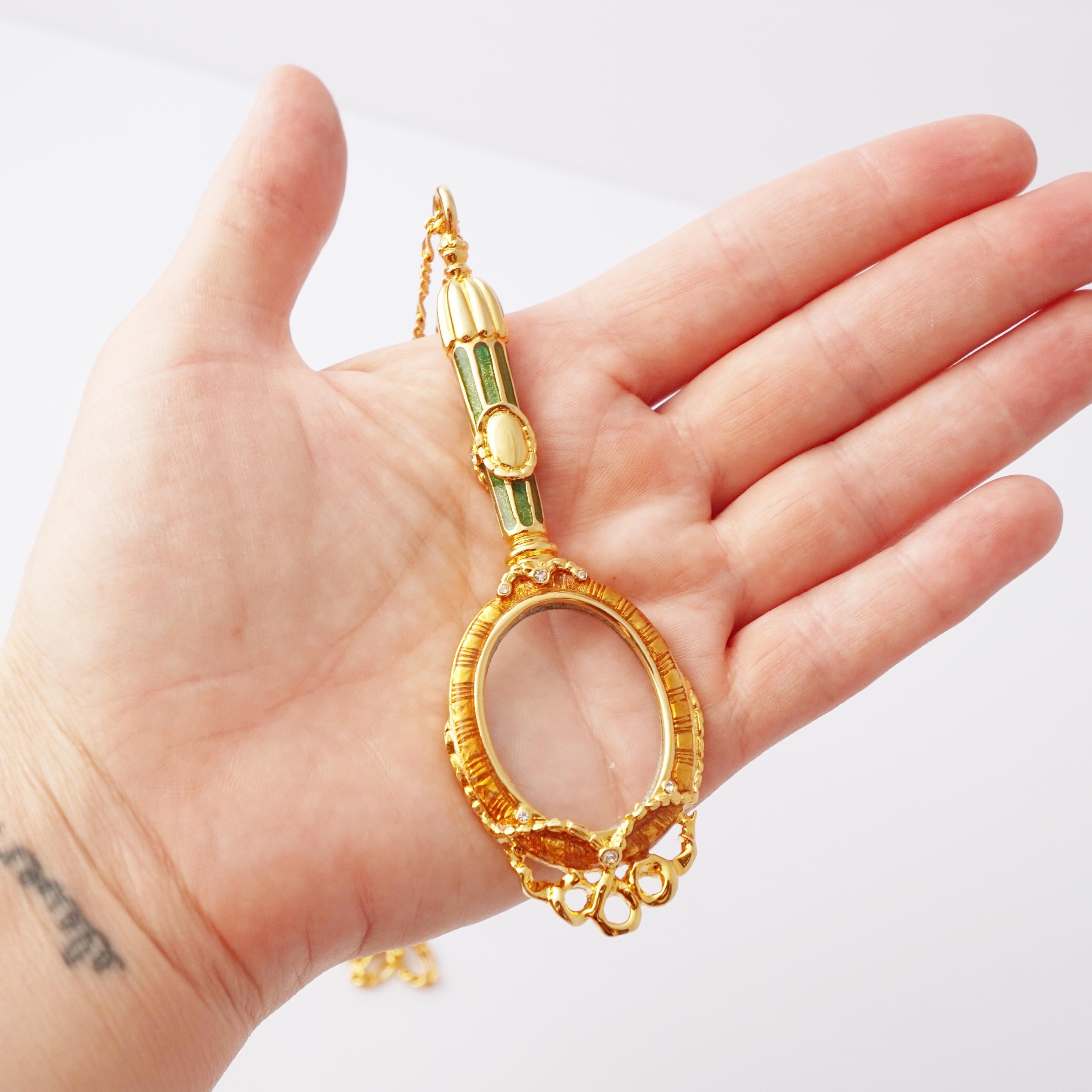 Emaillierte Lorgnette Lupen-Anhänger Halskette von Joan Rivers, 1990er Jahre Damen im Angebot