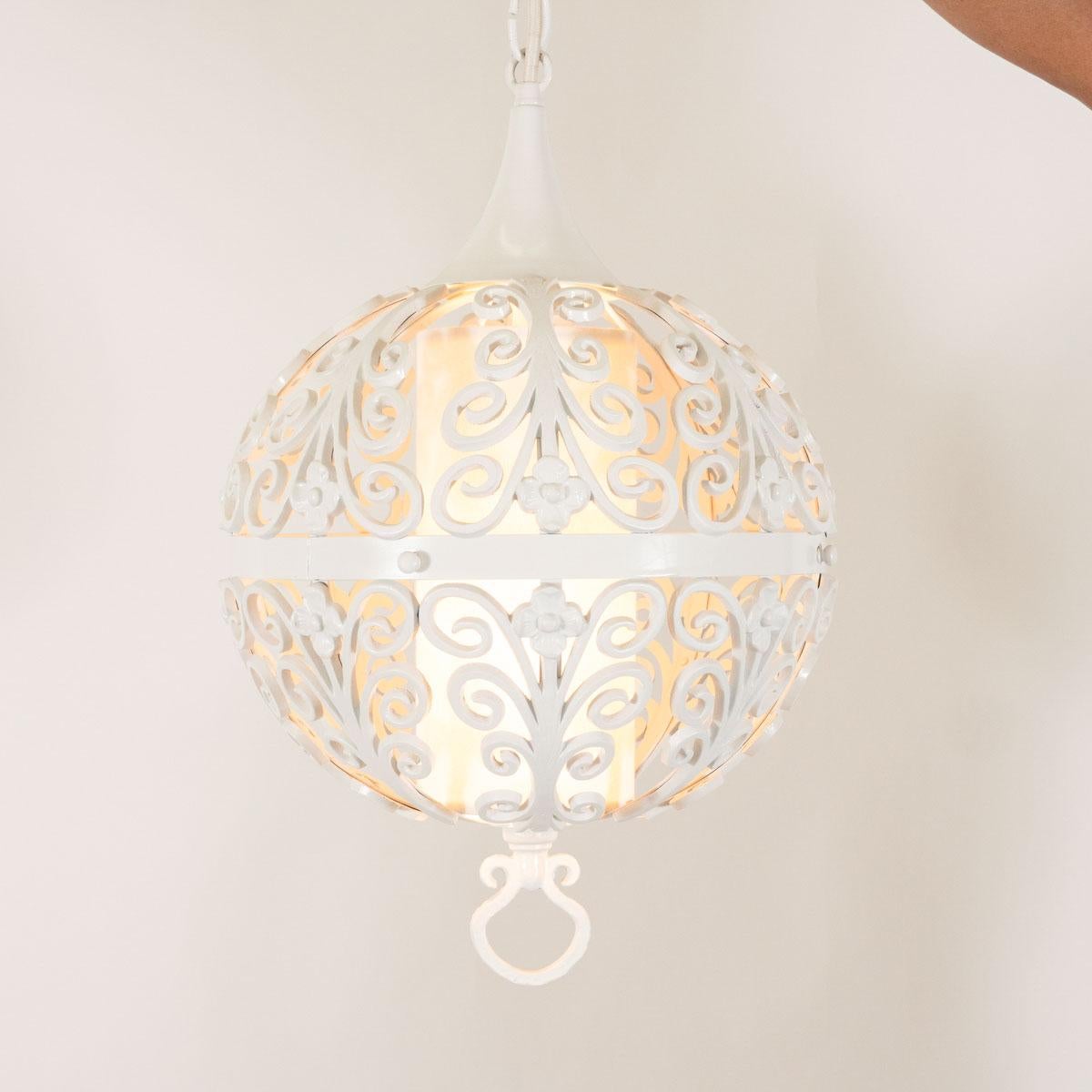 Mauresque Pendentif en métal émaillé de style marocain en vente