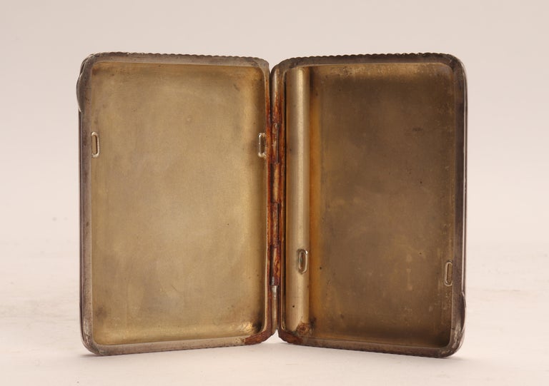 Enameled Silver Cigarette Case, France 1900 In Excellent Condition For Sale In Milan, IT