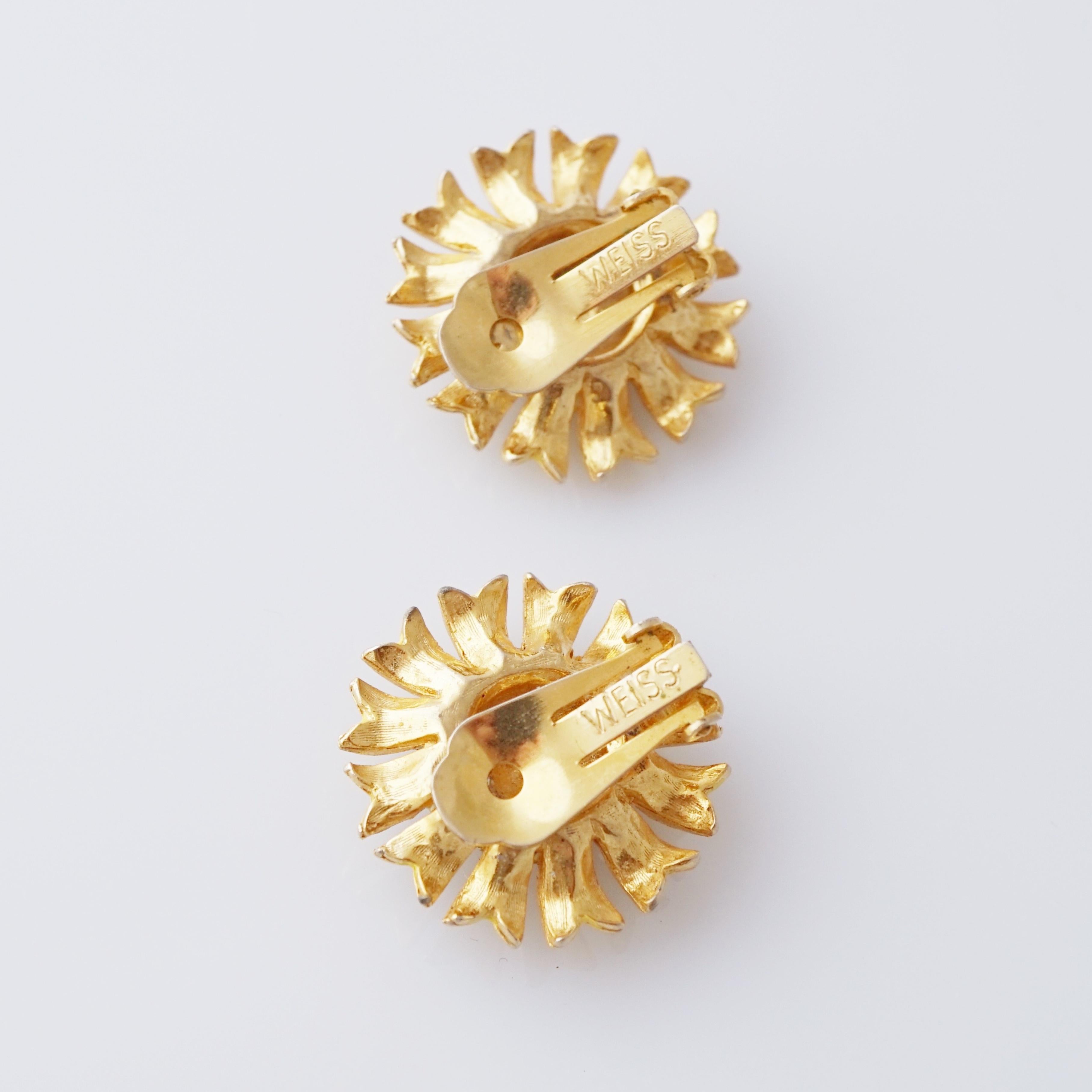 Boucles d'oreilles tournesol émaillé avec pavé de cristal noir par Weiss, années 1960 Bon état - En vente à McKinney, TX