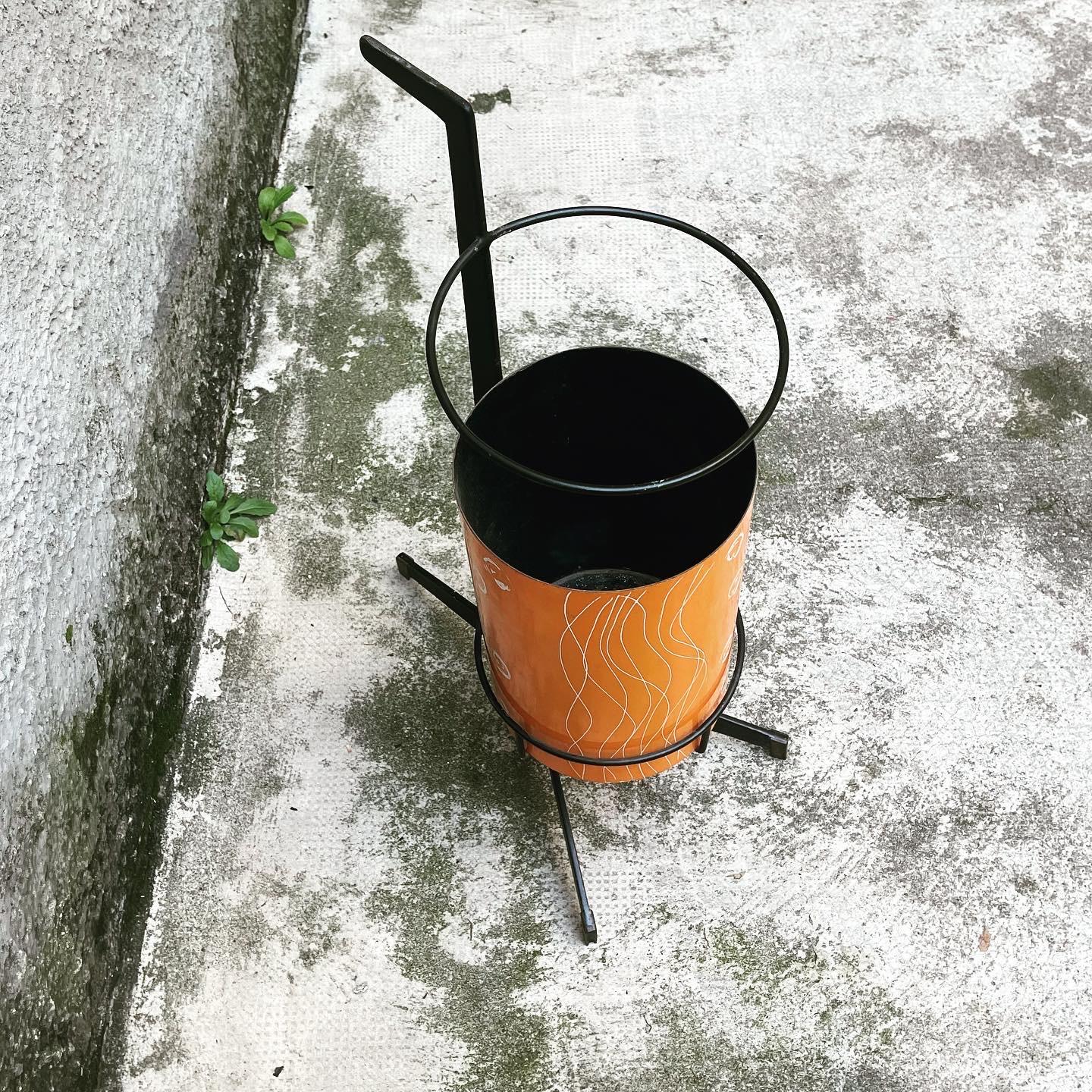 Italian Enameled Umbrella Stand with Brass Feet by Siva Poggibonsi, 1950s For Sale