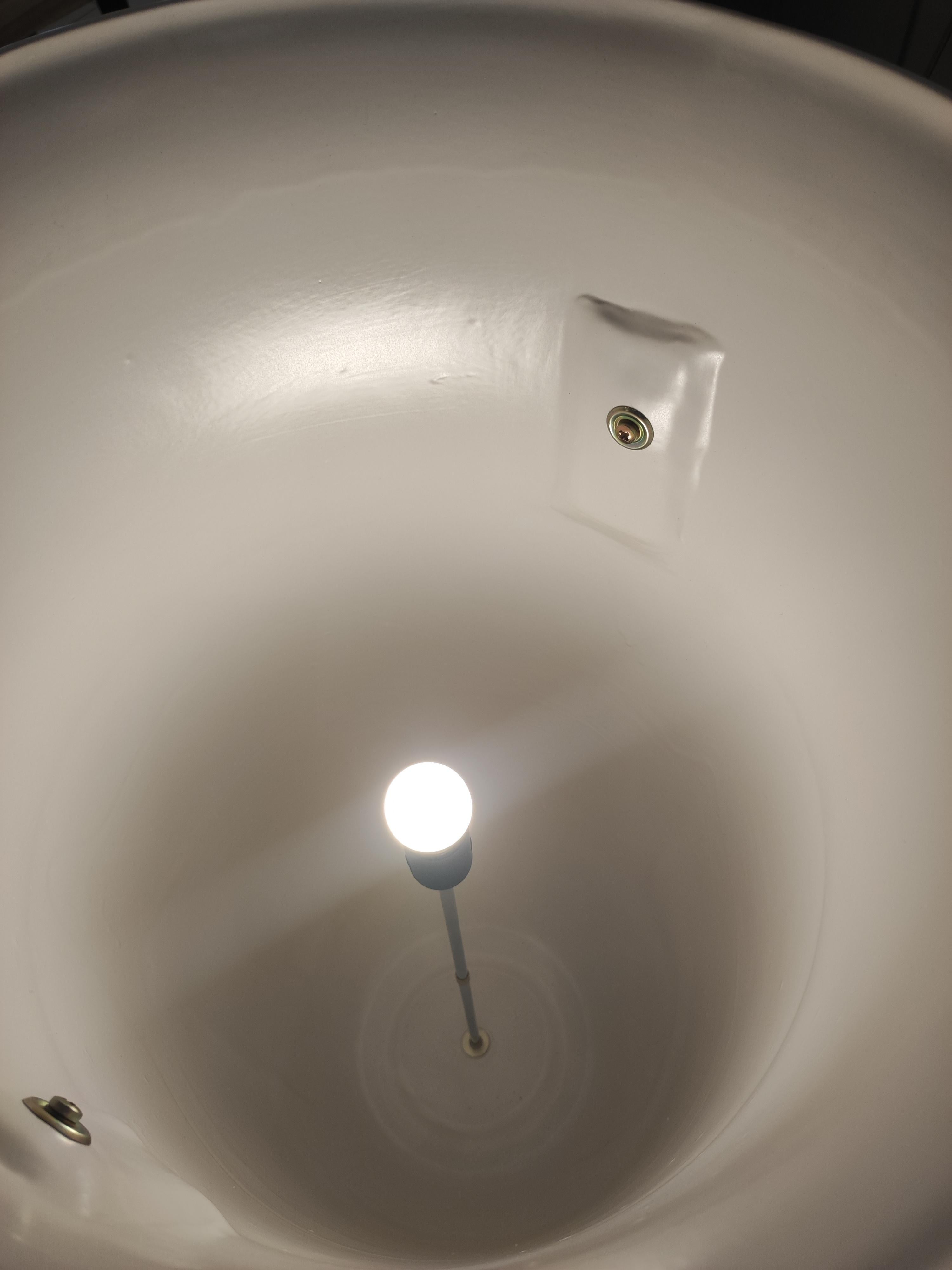 Urne lumineuse en céramique émaillée sur piédestal, circa 80 en vente 5