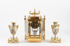 Garniture de cheminée en porcelaine émaillée et bronze, époque Napoléon III