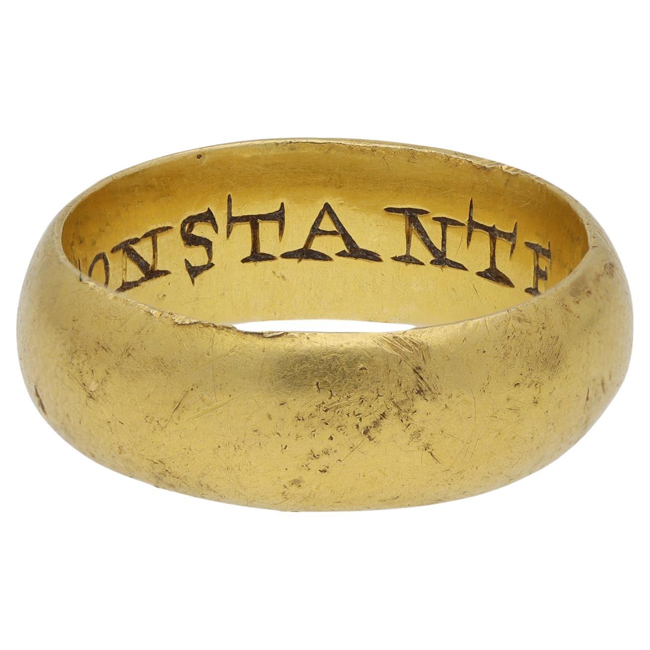 Enamelled posy ring, ‘CONTENEW + CONSTANTE’, 16th century. For Sale